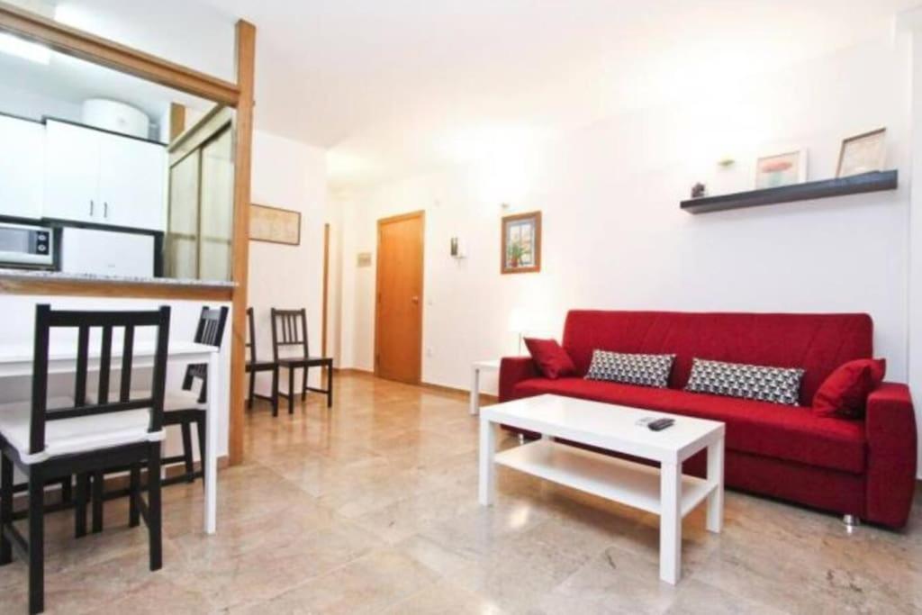 Apartment White 100m Playa, Wifi, Pool 6pax Salou