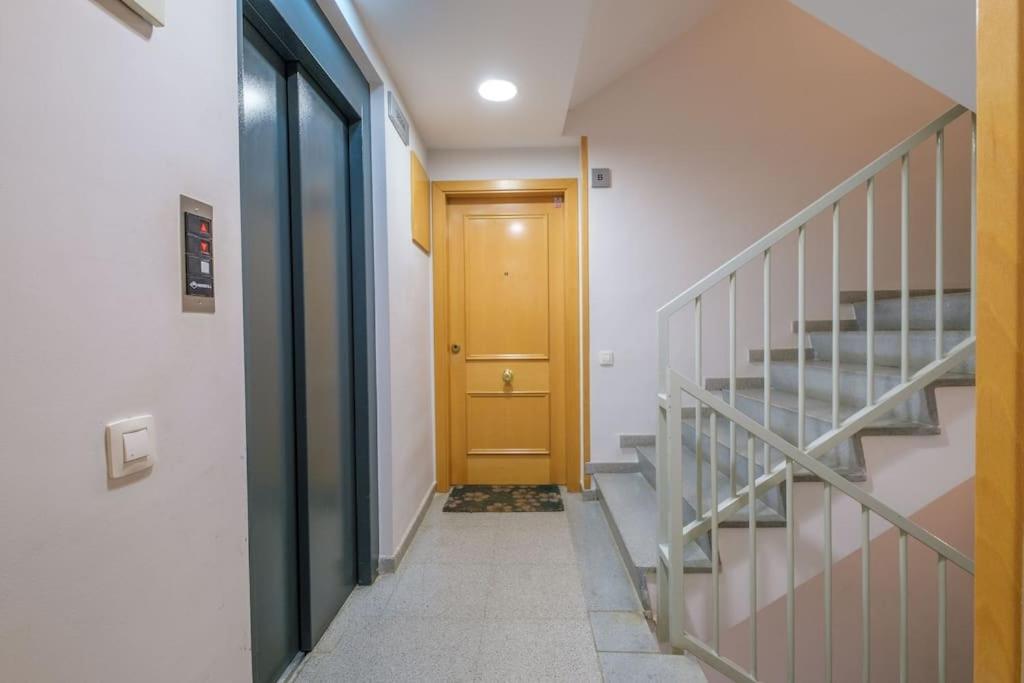 En Complejo Residencial, Con Piscina. * Salou