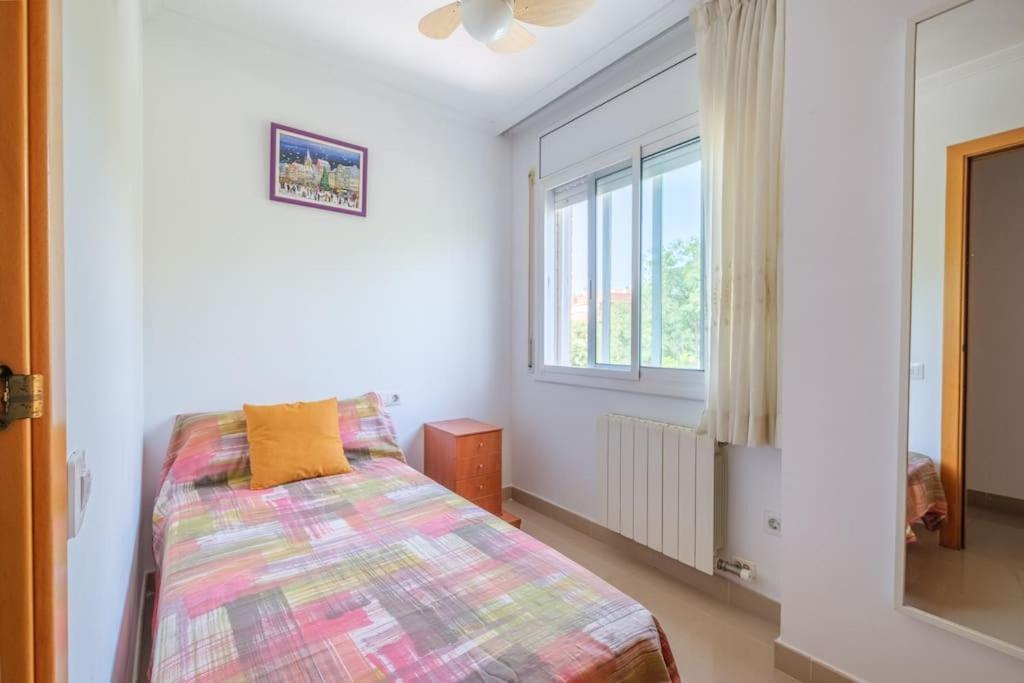 En Complejo Residencial, Con Piscina. * Salou