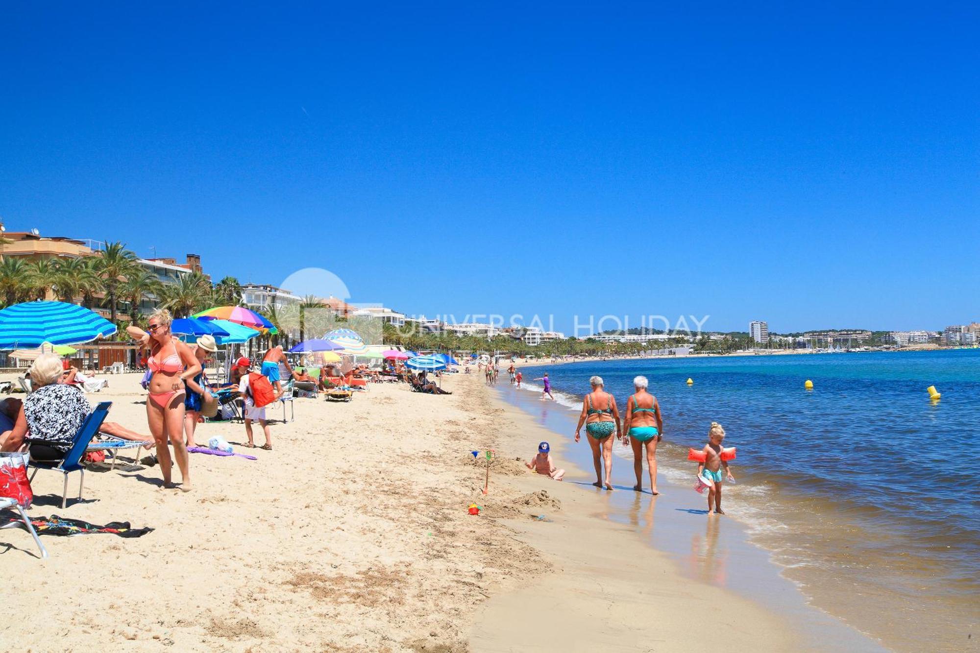 Apartment Uhc Els Pins Salou