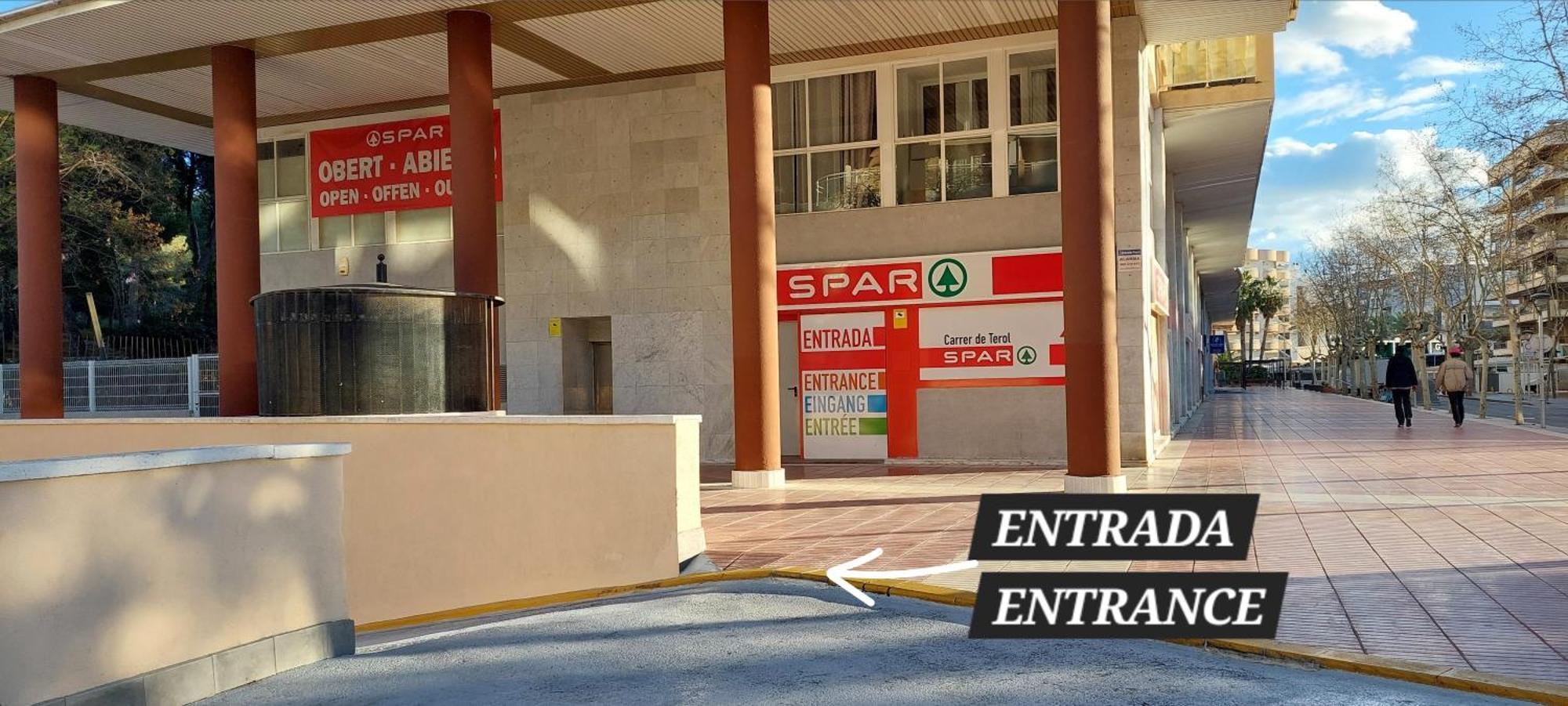 1 Linea De Playa + Parking! Salou