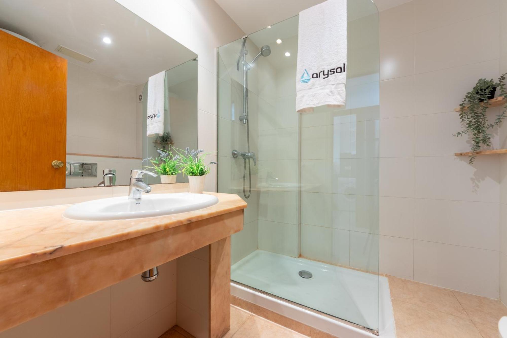 Novelty Ii Arysal 6 * Salou