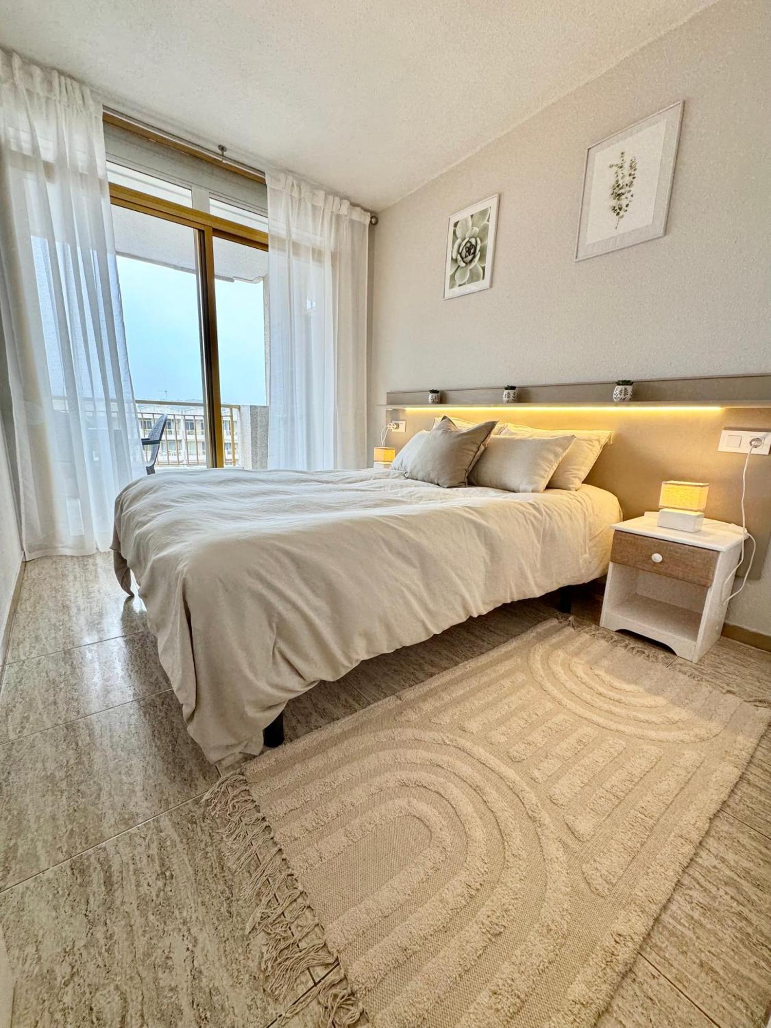 Completo Junto A La Playa Apartamento