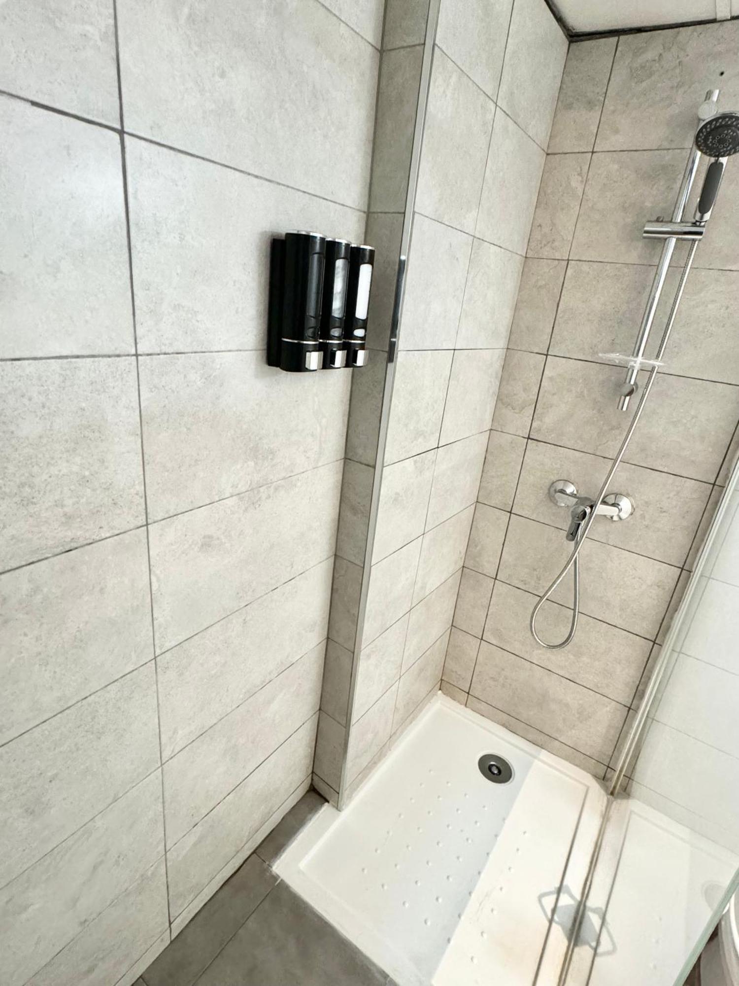 Completo Junto A La Playa Apartamento *