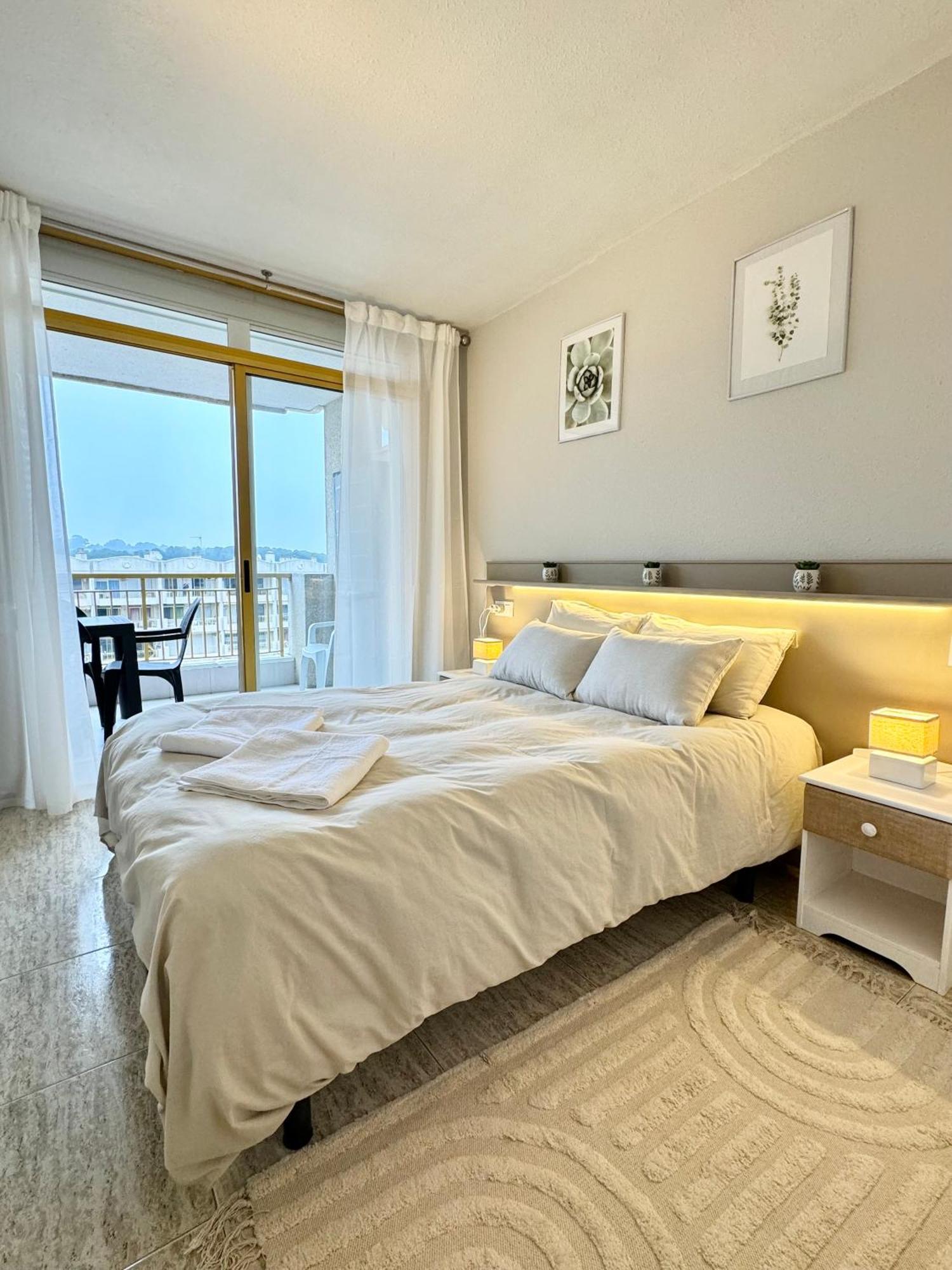Completo Junto A La Playa Apartamento