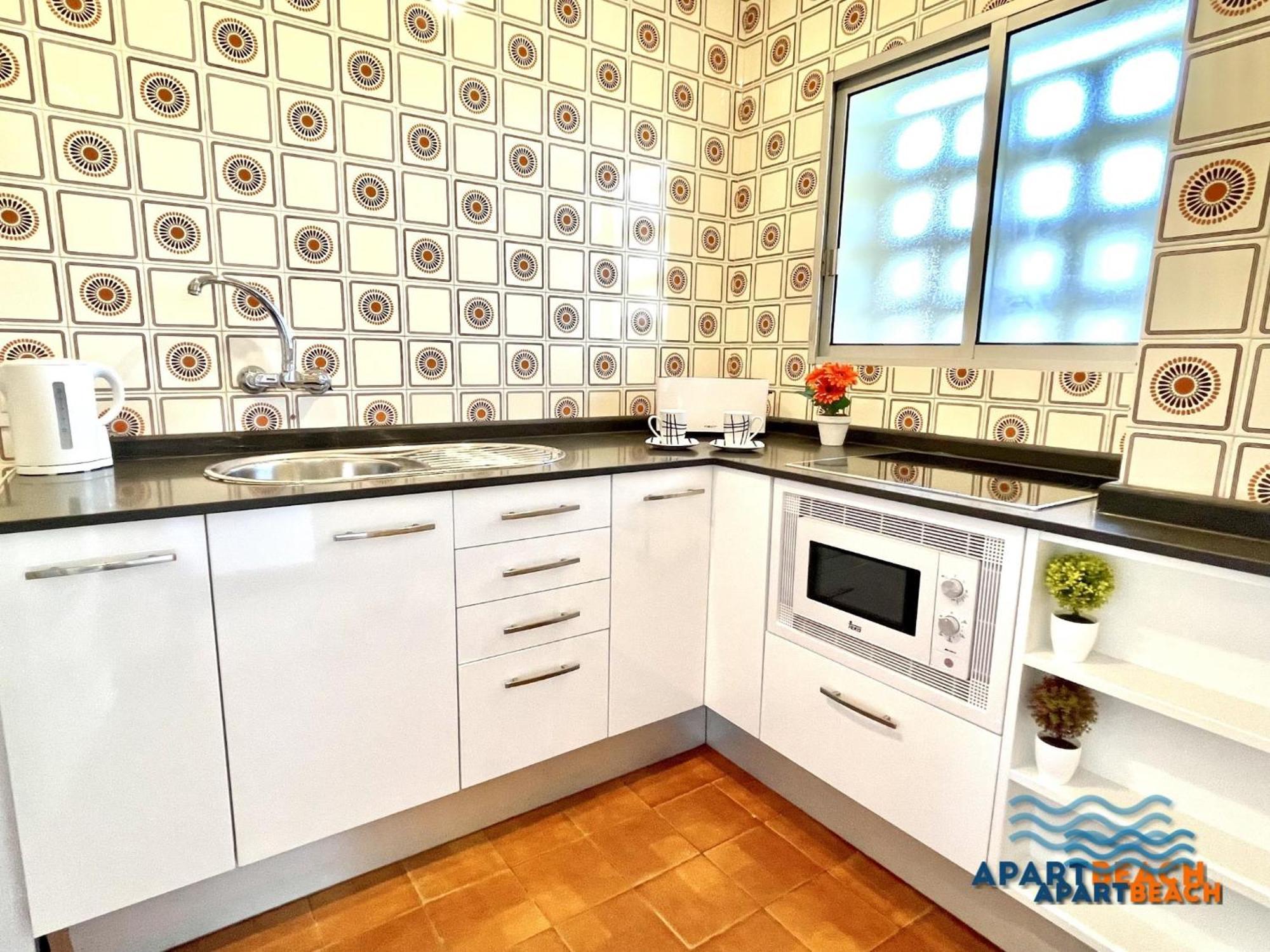 Apartbeach Sol Y Playa 245 Climatizado Vistas Piscina Salou