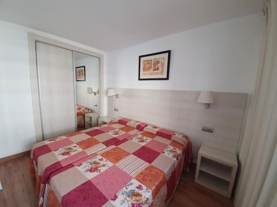 Centro De Salou-2 Minutos De La Playa-wifi-piscina Apartamento