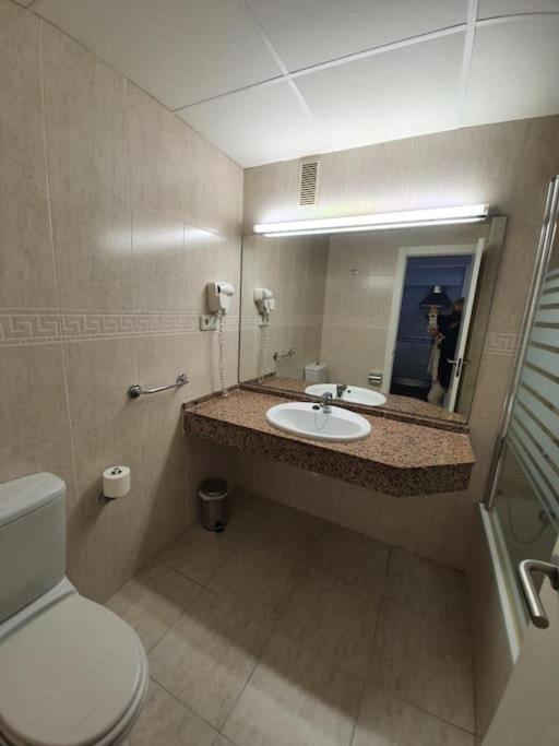 Centro De Salou-2 Minutos De La Playa-wifi-piscina Apartamento