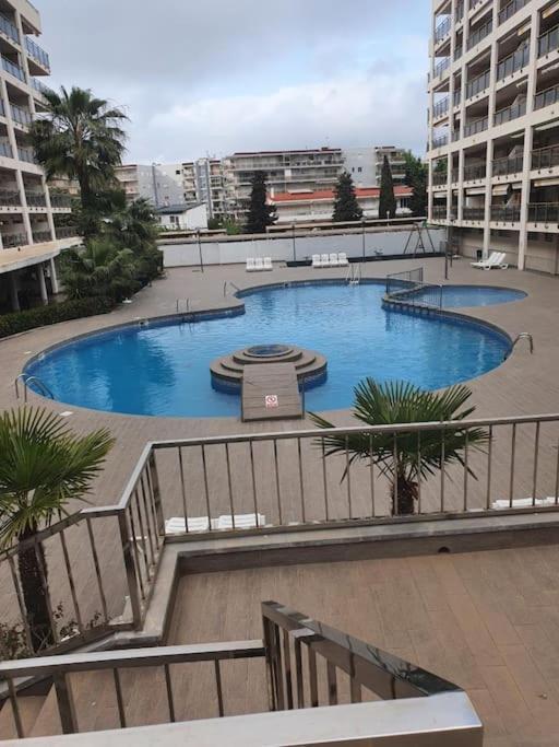 Centro De Salou-2 Minutos De La Playa-wifi-piscina Apartamento *