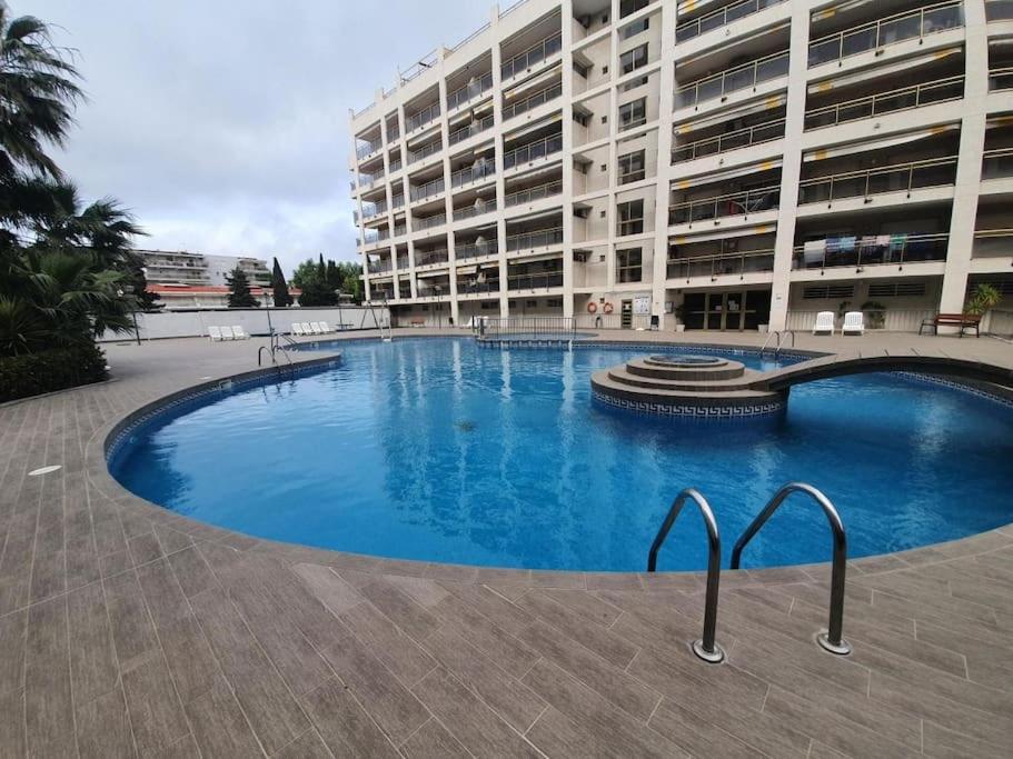 Apartamento Centro De Salou-2 Minutos De La Playa-wifi-piscina *