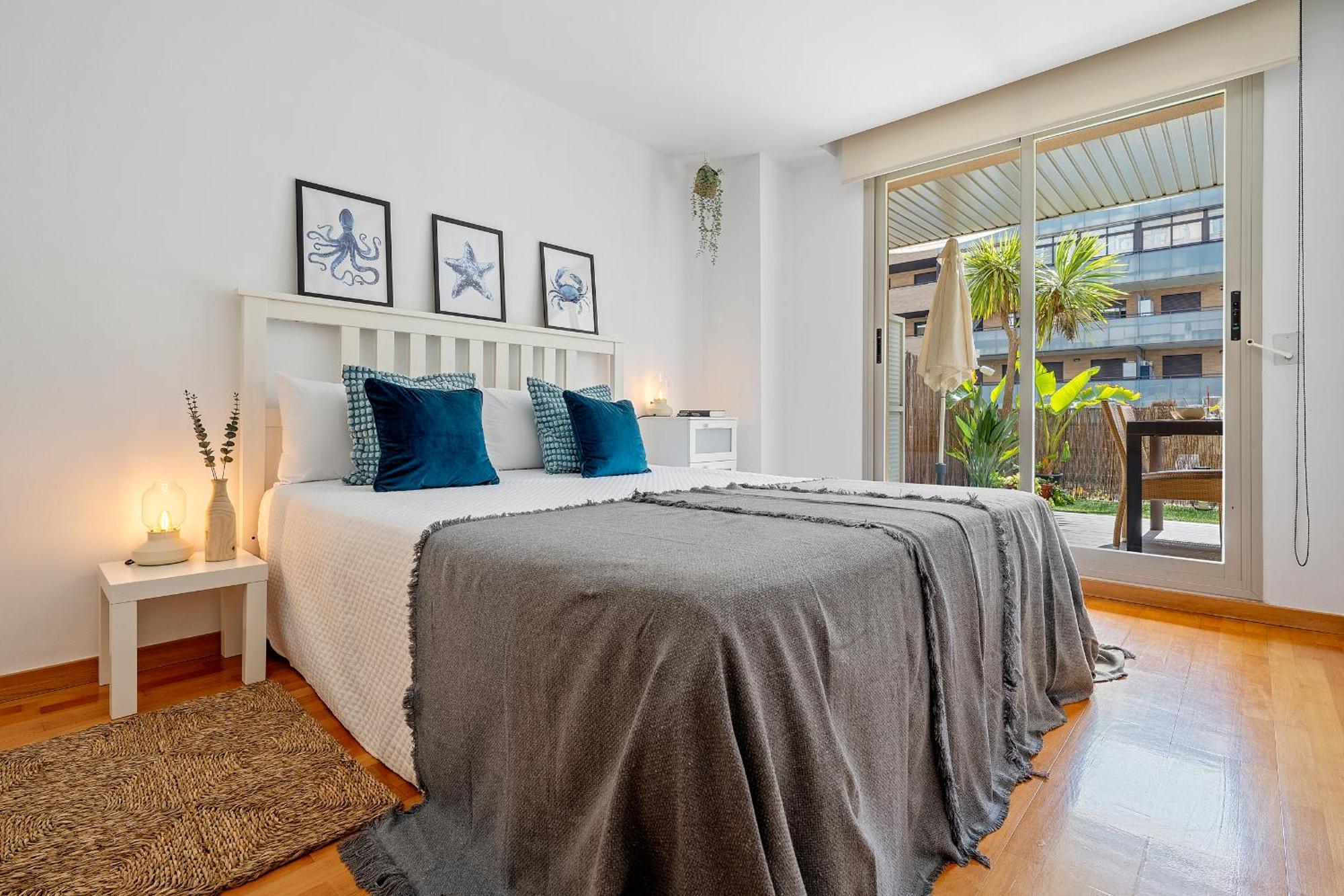 Apartamento Familiar Con Jardin Y Piscina En