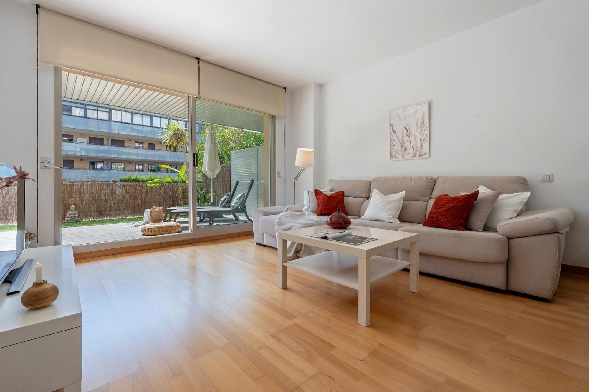 Apartamento Familiar Con Jardin Y Piscina En Apartamento Salou