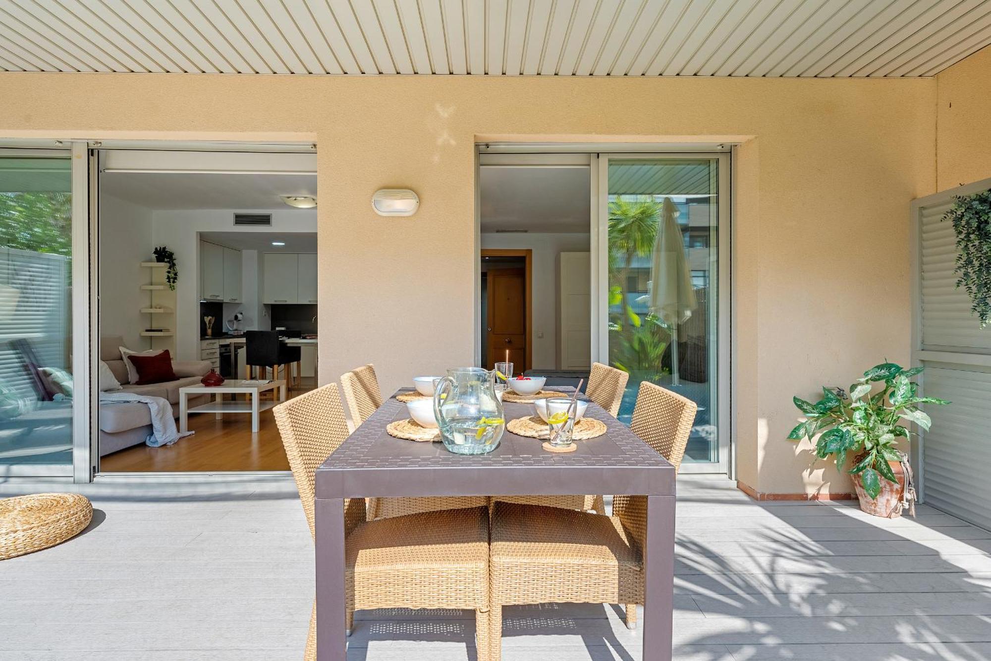 Apartamento Apartamento Familiar Con Jardin Y Piscina En *