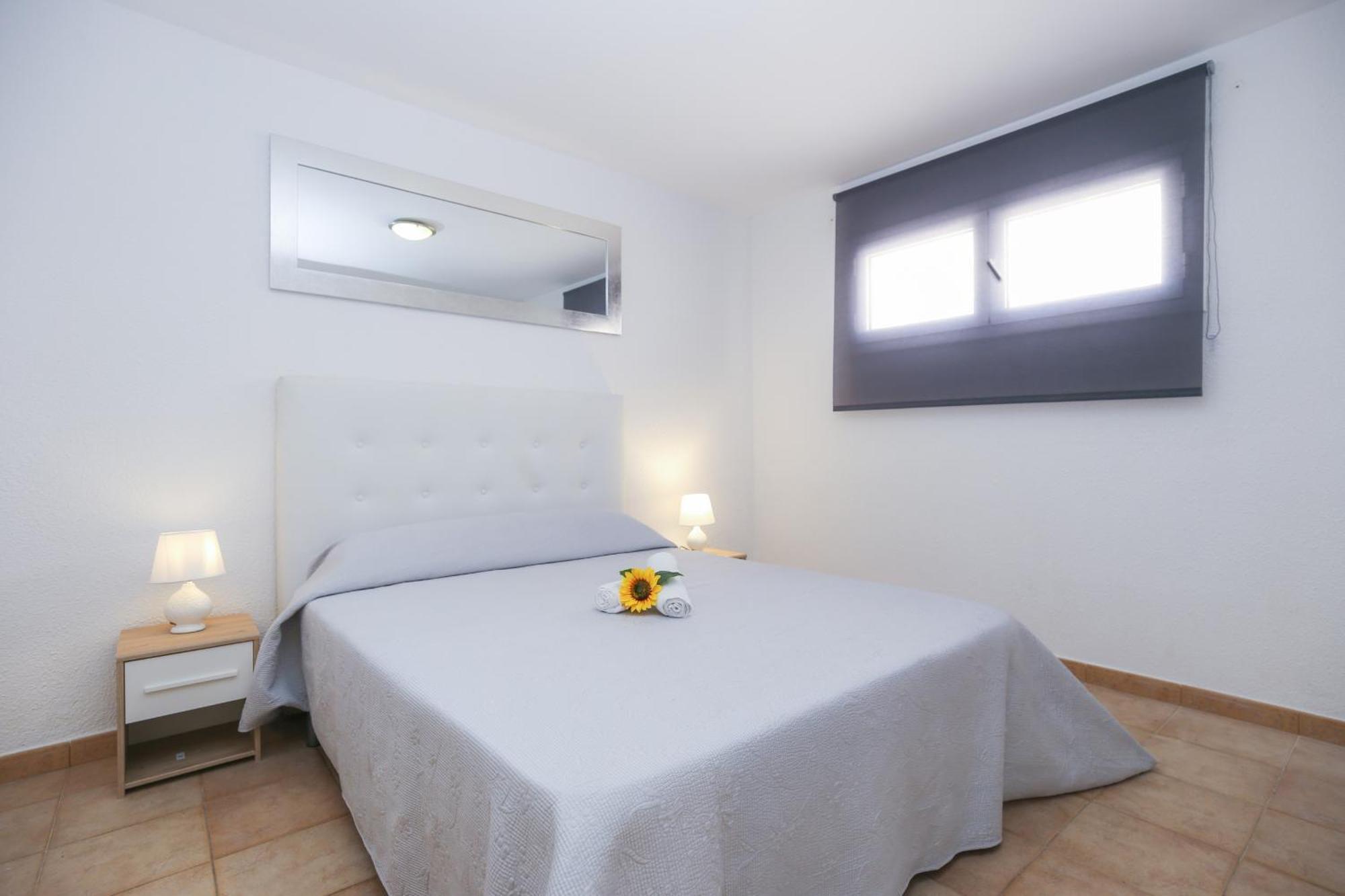 Viladomat Planetcostadorada Villa *