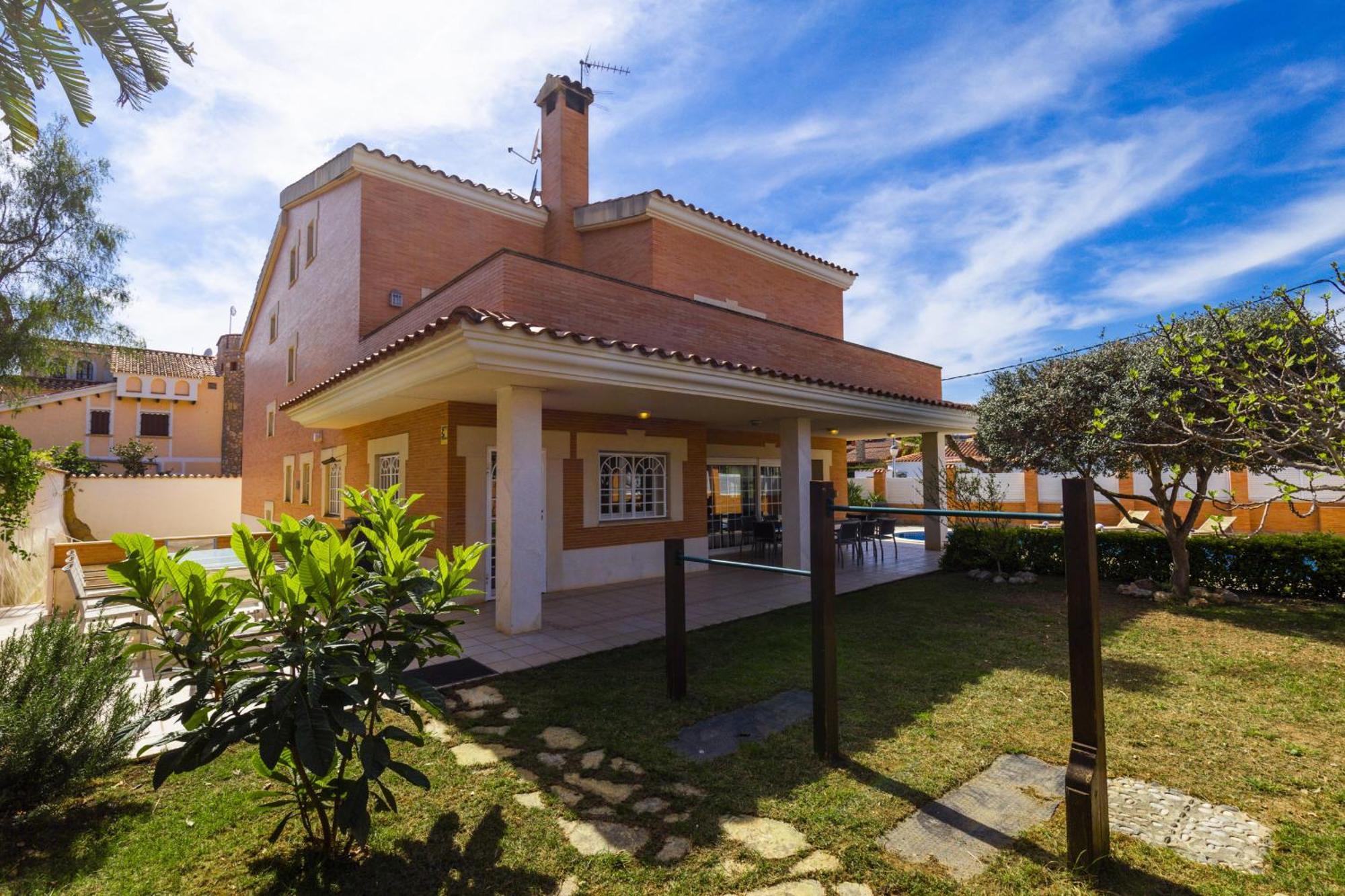 Viladomat Planetcostadorada Villa