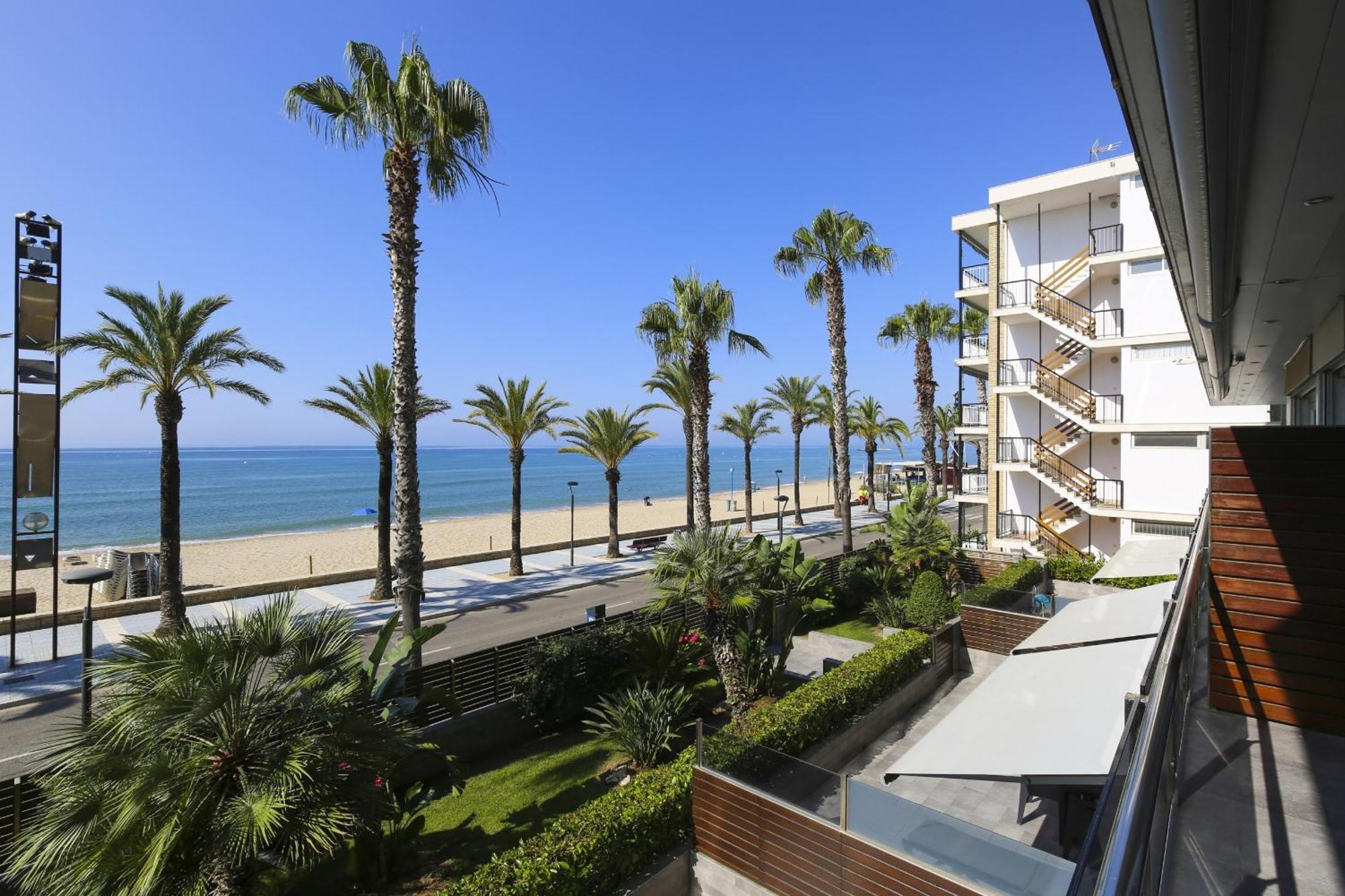 New Soluxe Only Families Planetcostadorada * Salou