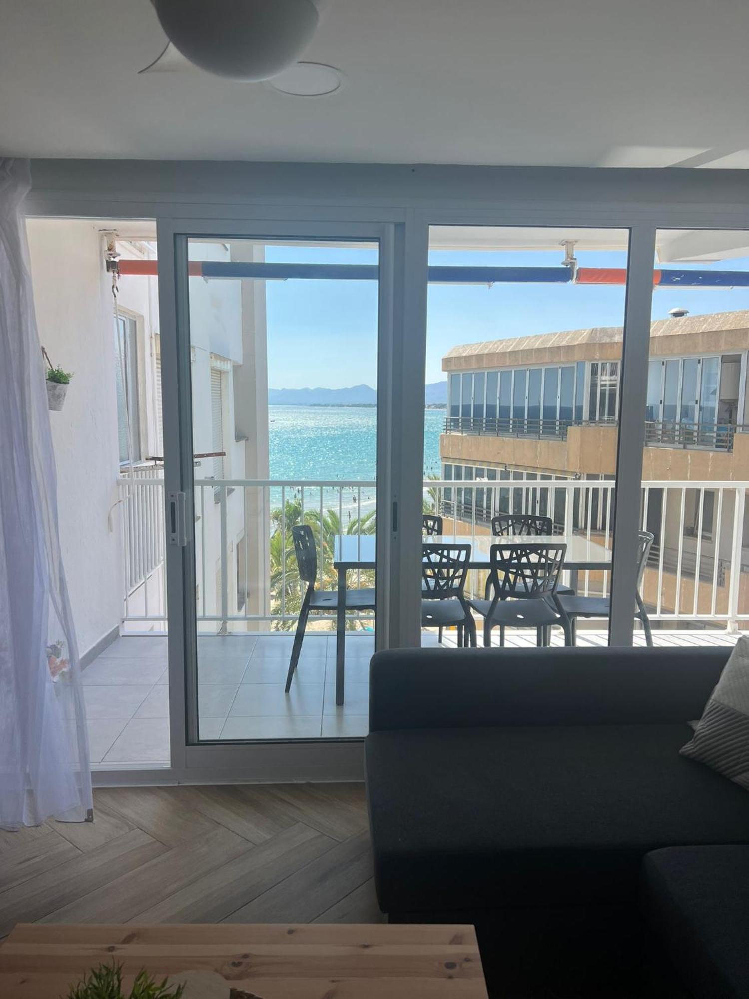 Appartement Beachfront With Sea View