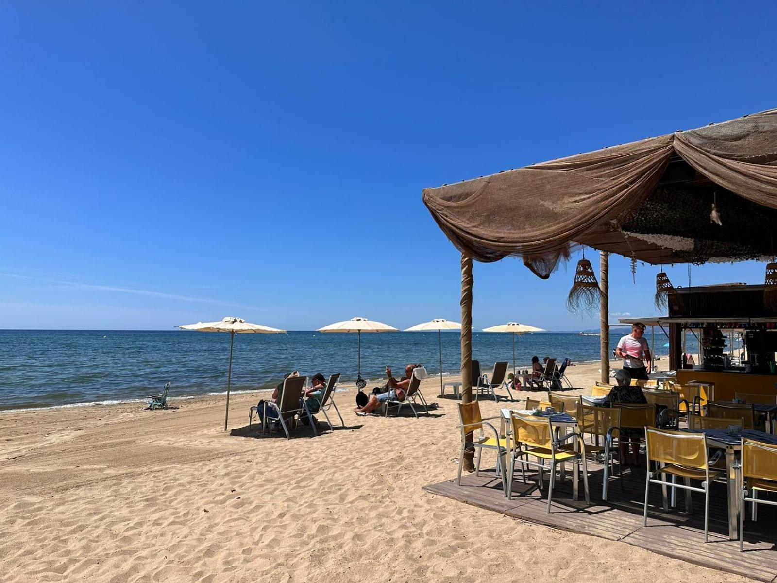 Apartbeach Jazmin Muy Lumunoso Climatizado Y Junto Playa Principal