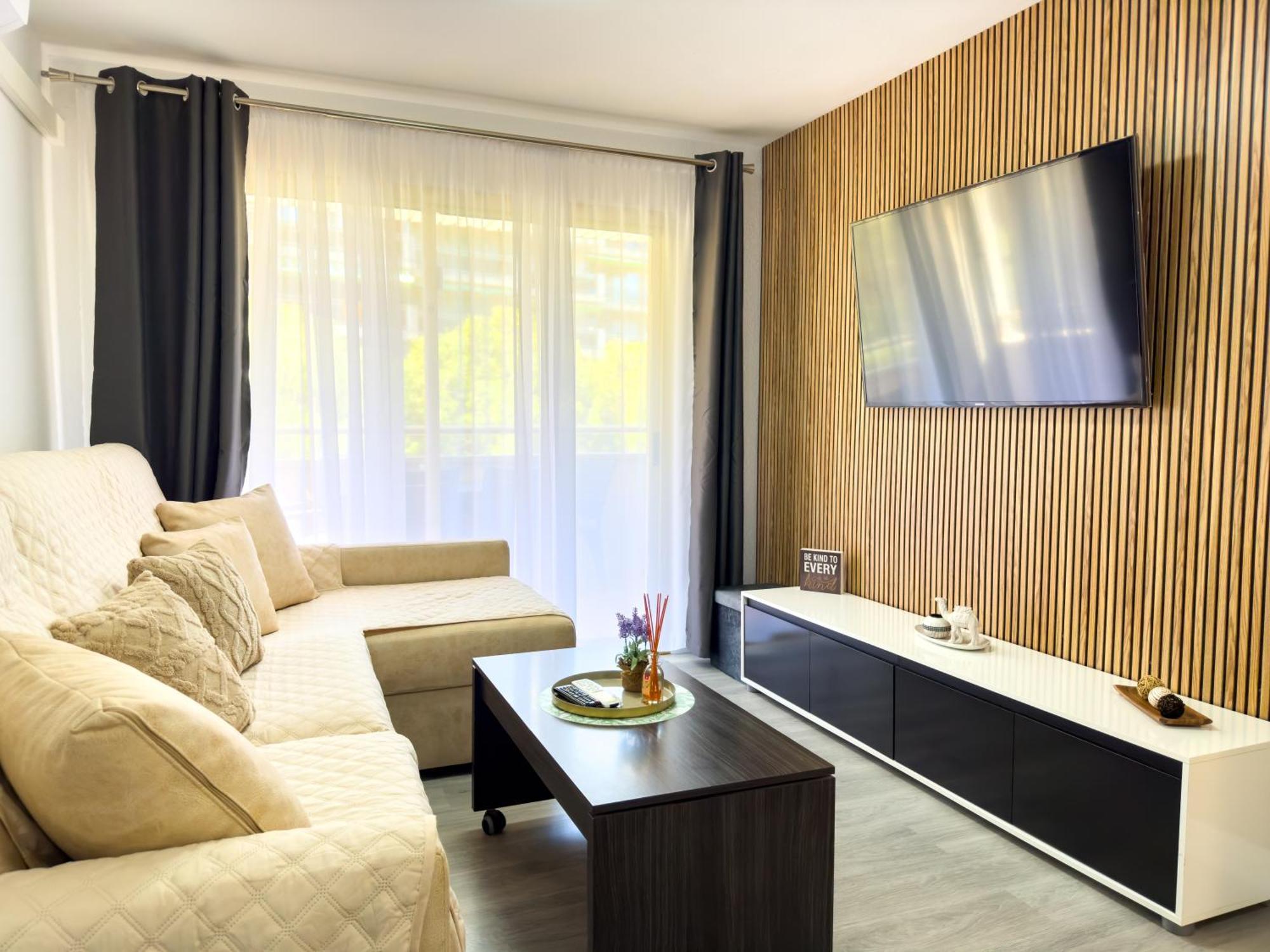 Rentalmar Marathon Apartment *