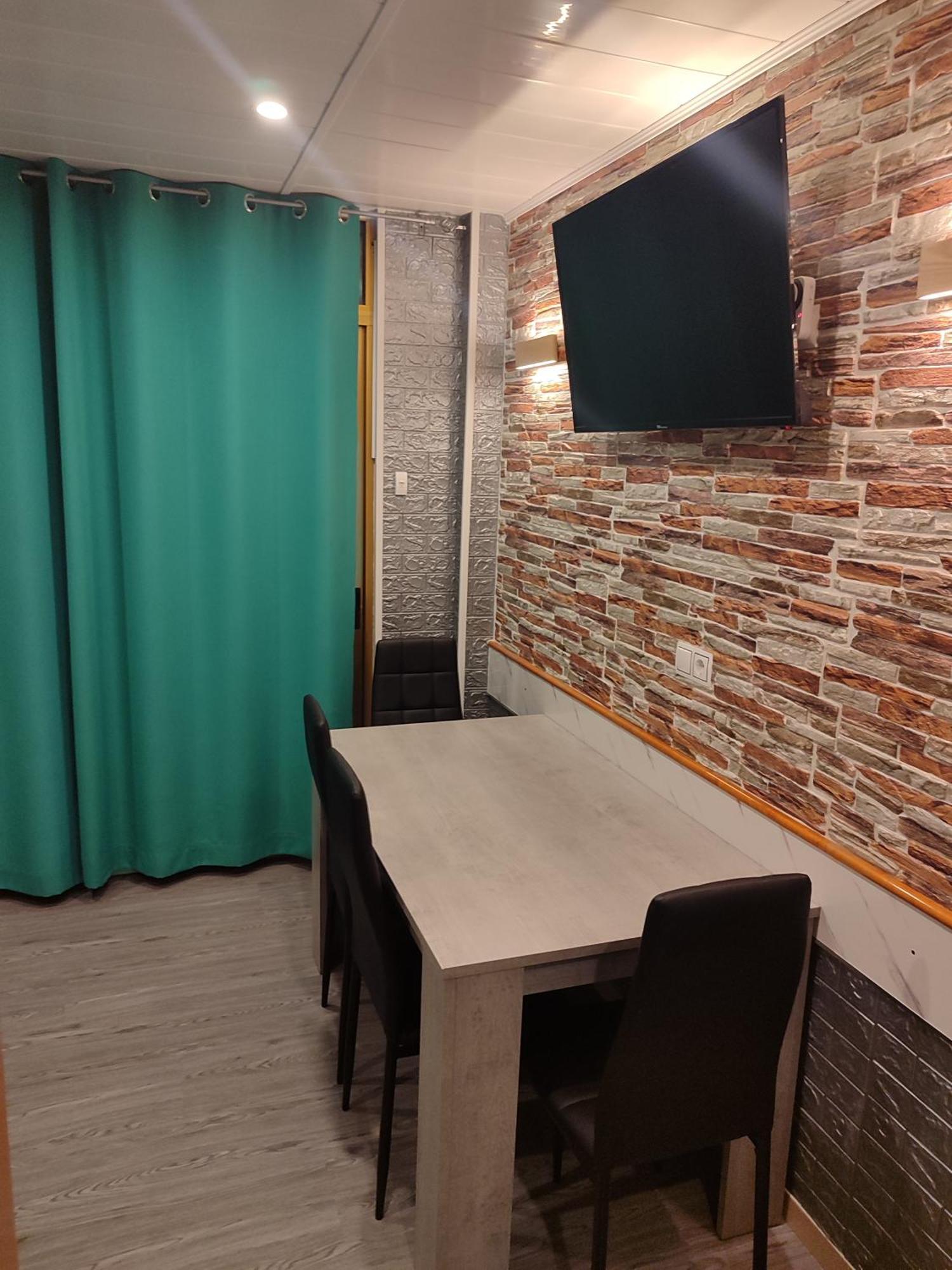 Estudio Atico Con Piscina 