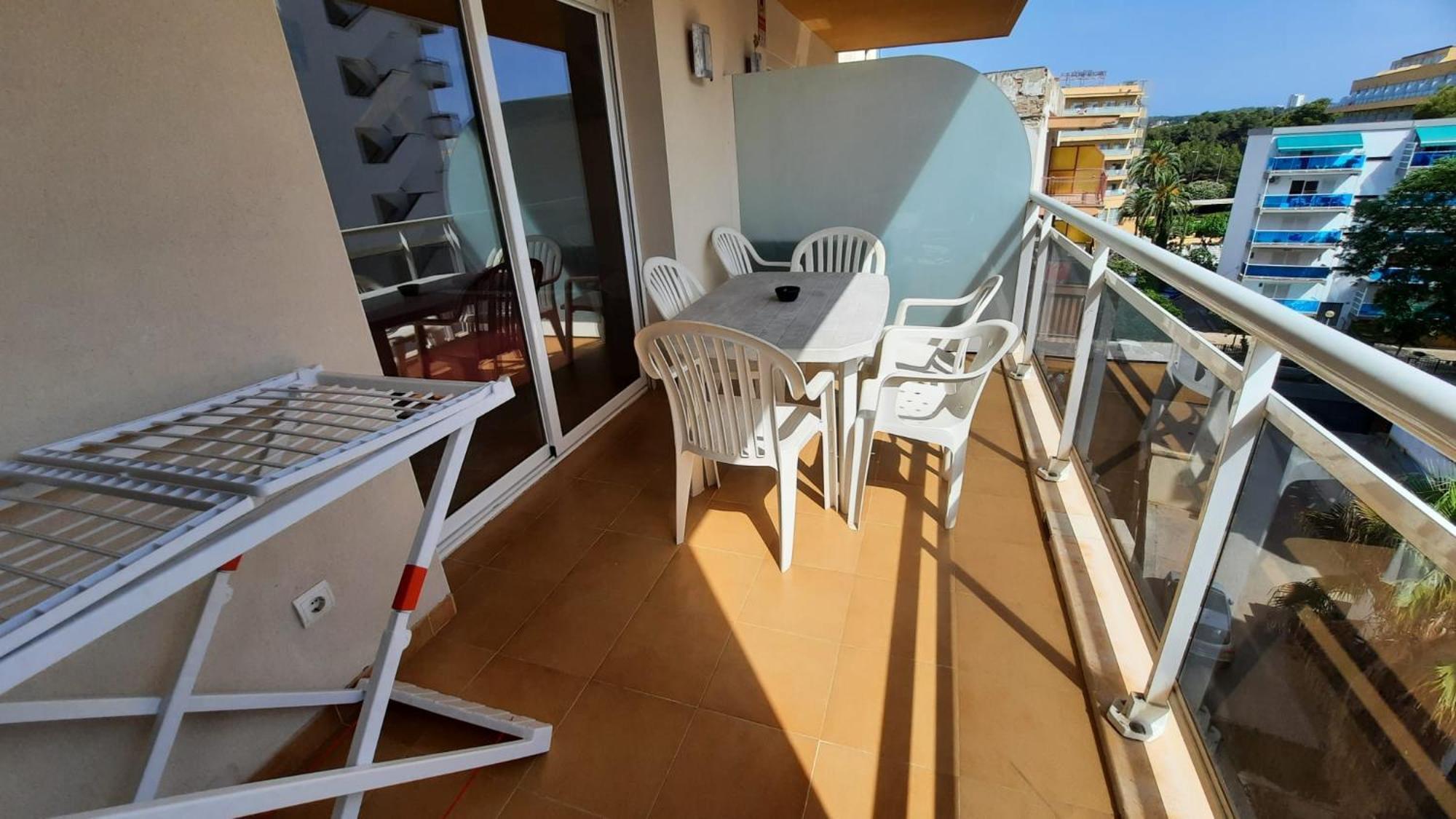 Fabuloso Apartamento Familiar Con Piscina En
