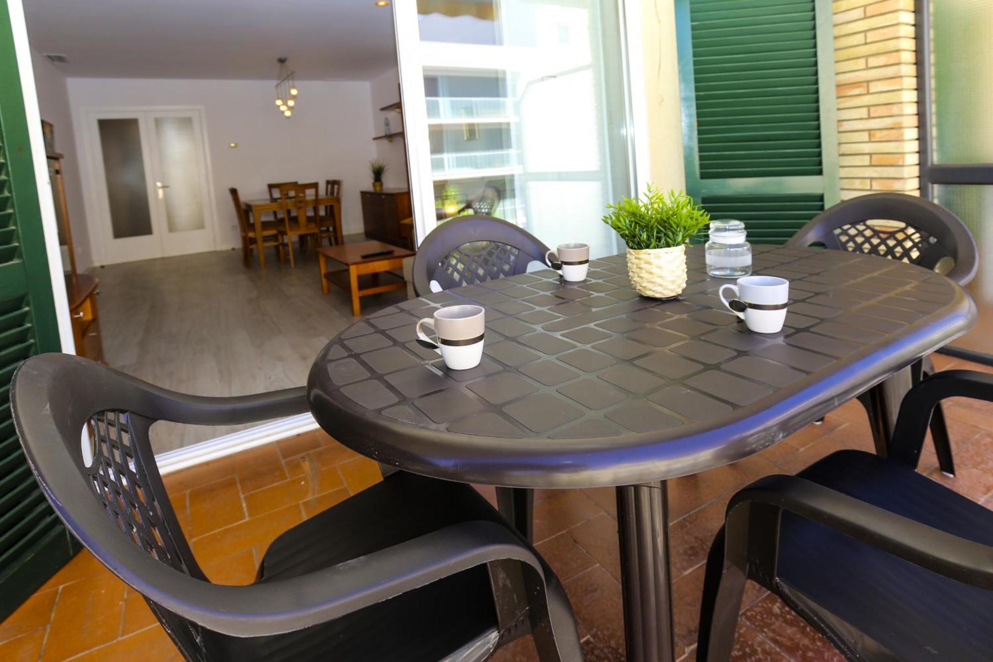 New Queens 2a Planetcostadorada Apartamento *