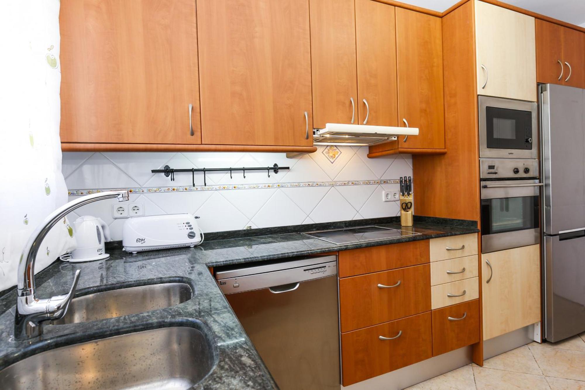 New Queens 2a Planetcostadorada Apartamento
