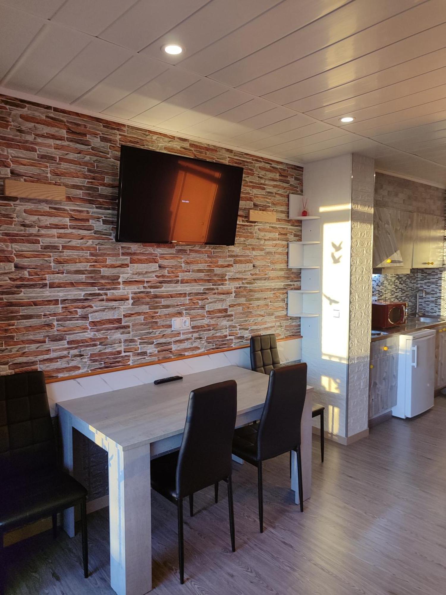 Estudio Atico Con Piscina 