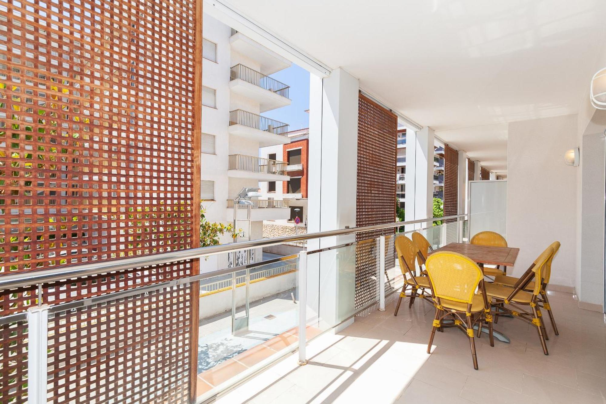 Uhc Sol I Mar Family Complex Apartment