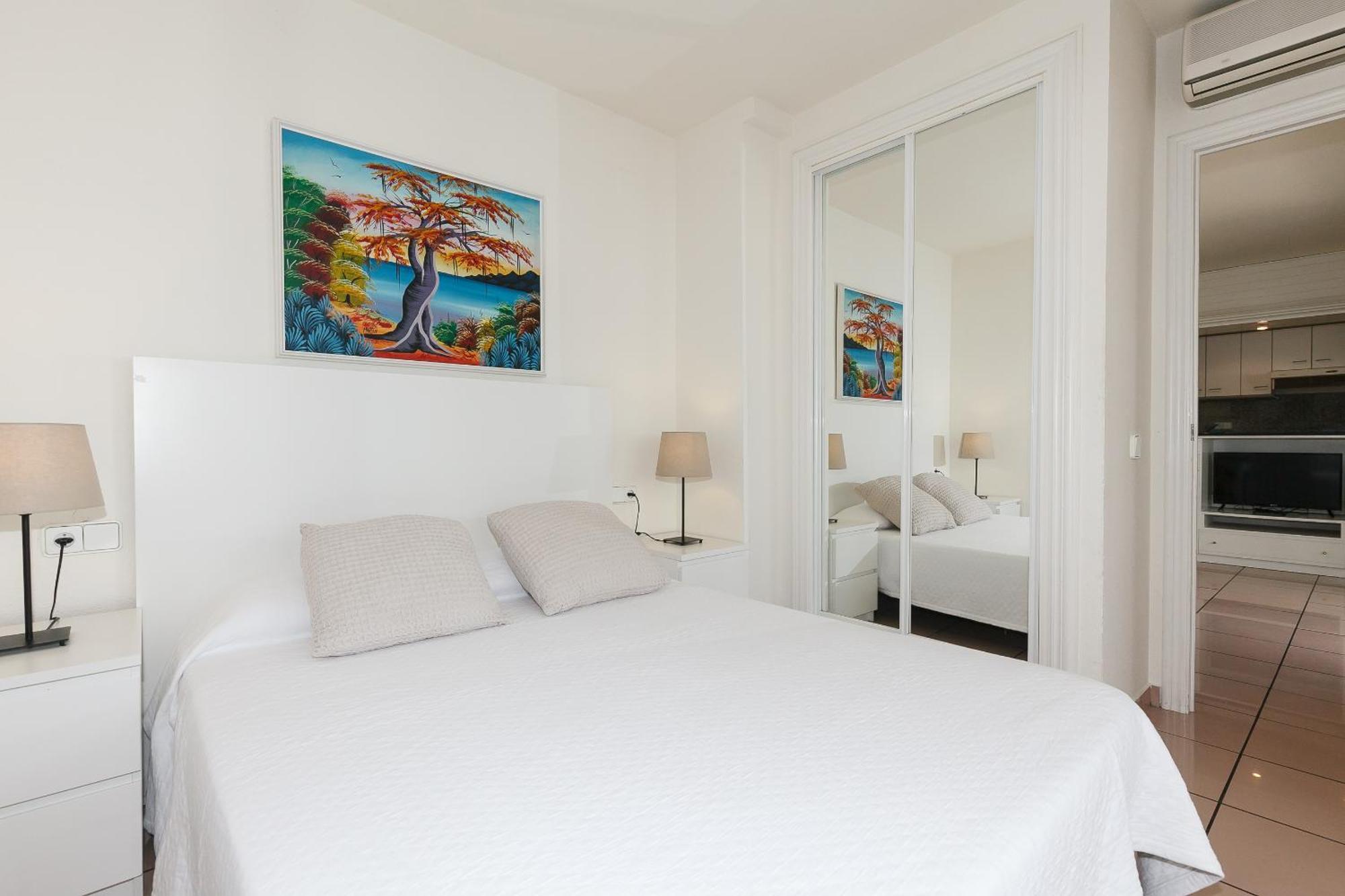 Uhc Center Apartamento Salou