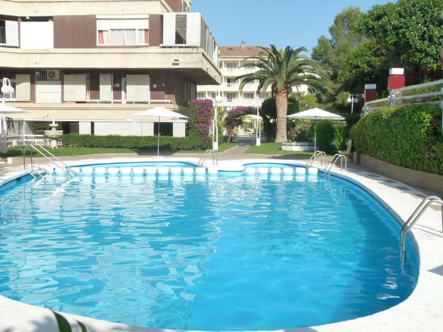 Salou, Port Aventura, Piscina, A 80m Del Mar