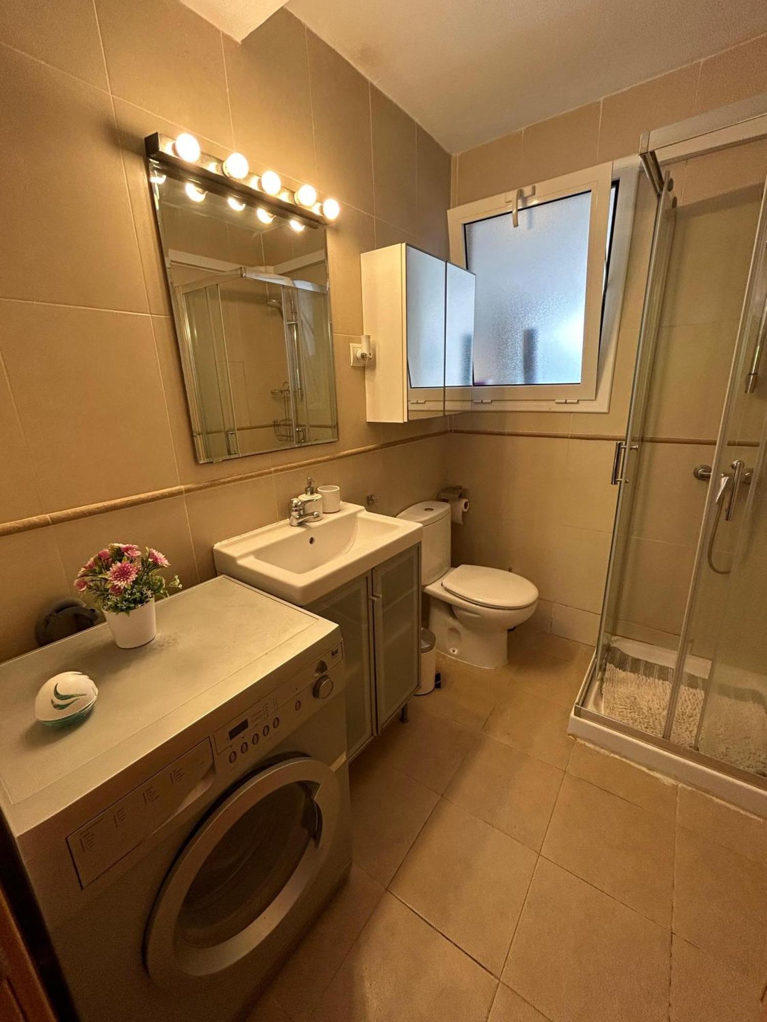 Apartamento Berlin! Paseo Maritimo 2ª Linea De Mar. Appartement