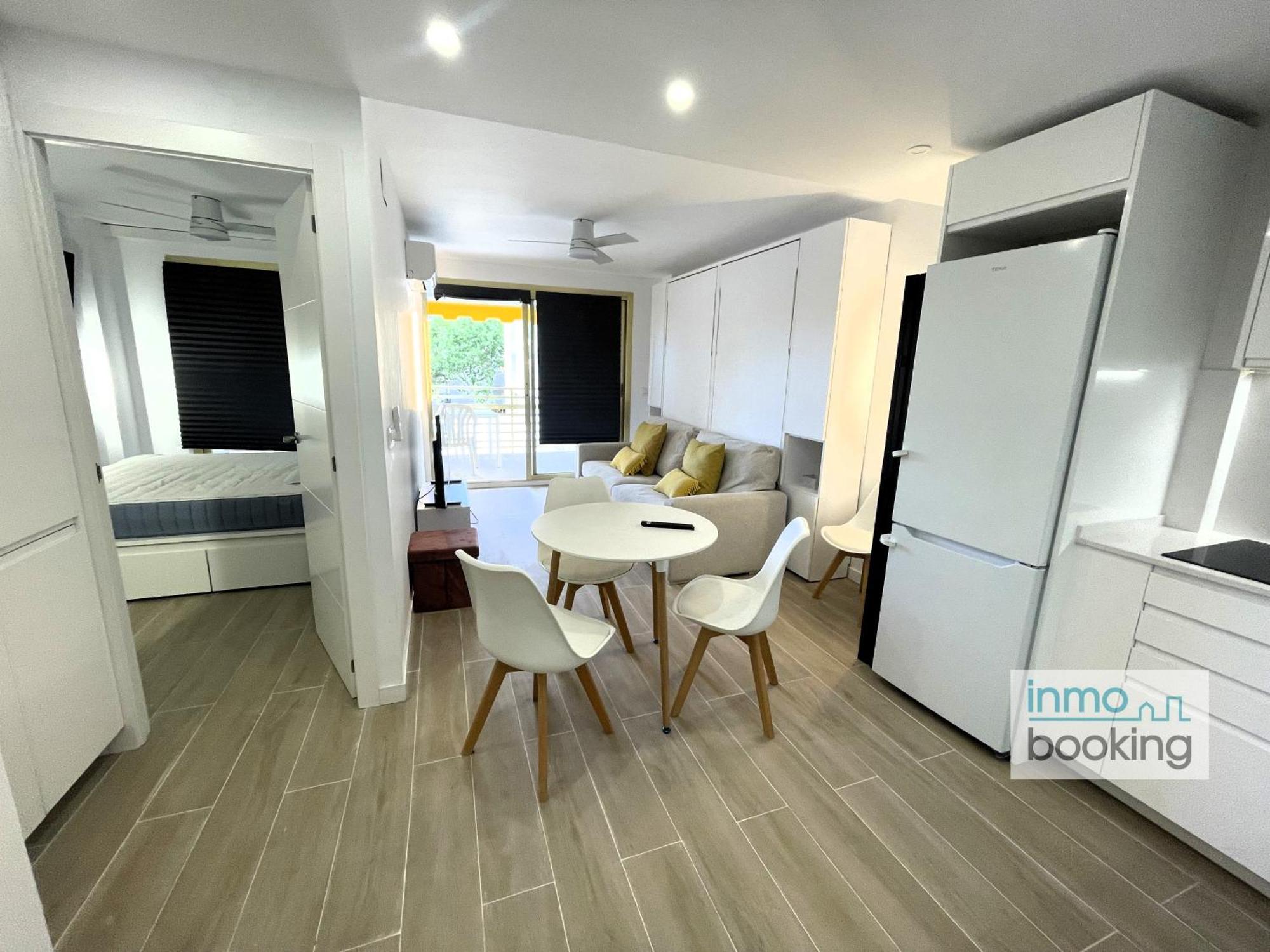 Sun Novelty 1 , Climatizado, Piscina Appartement *