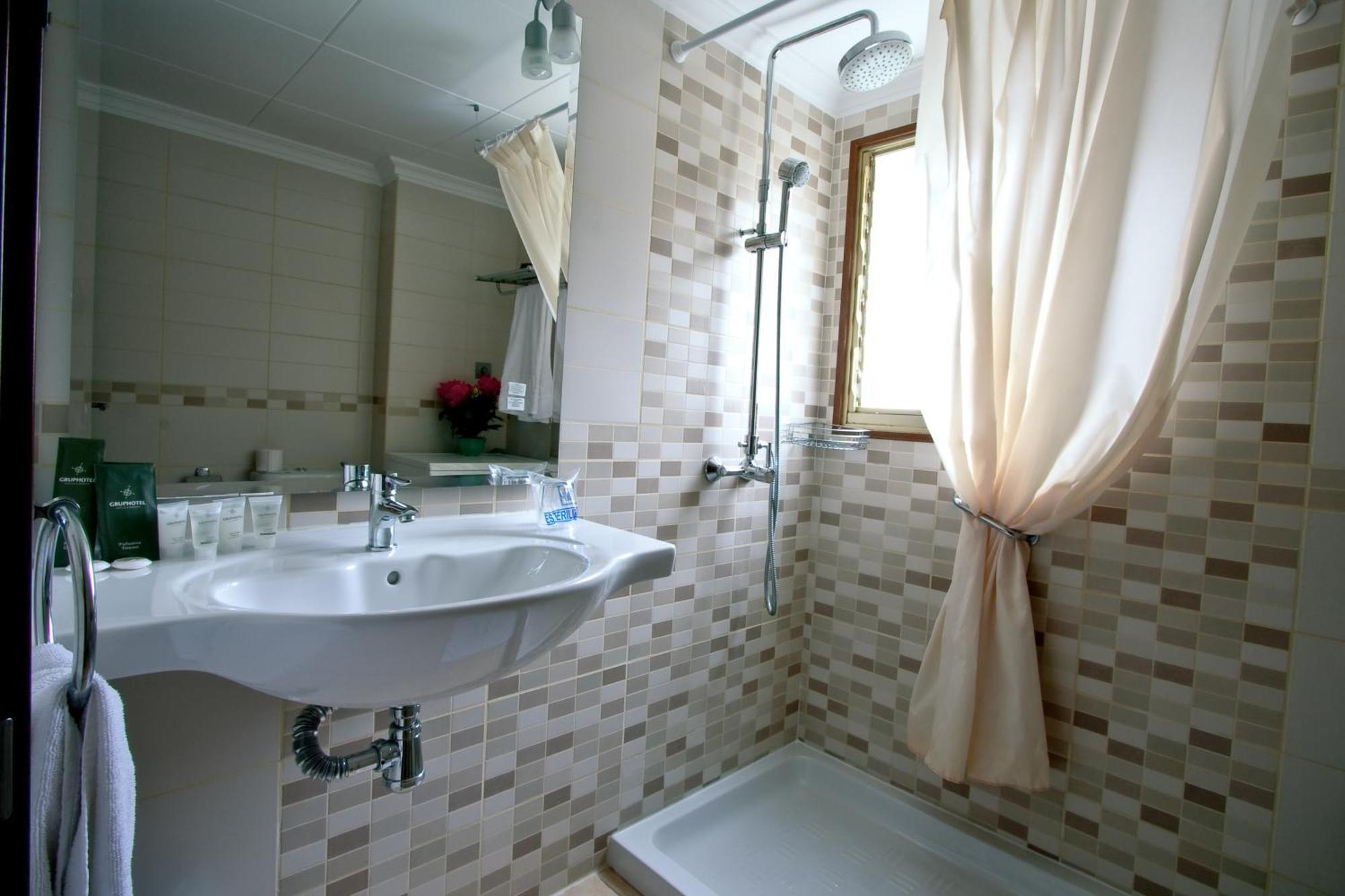 Ona Jardines Paraisol Apartahotel Salou