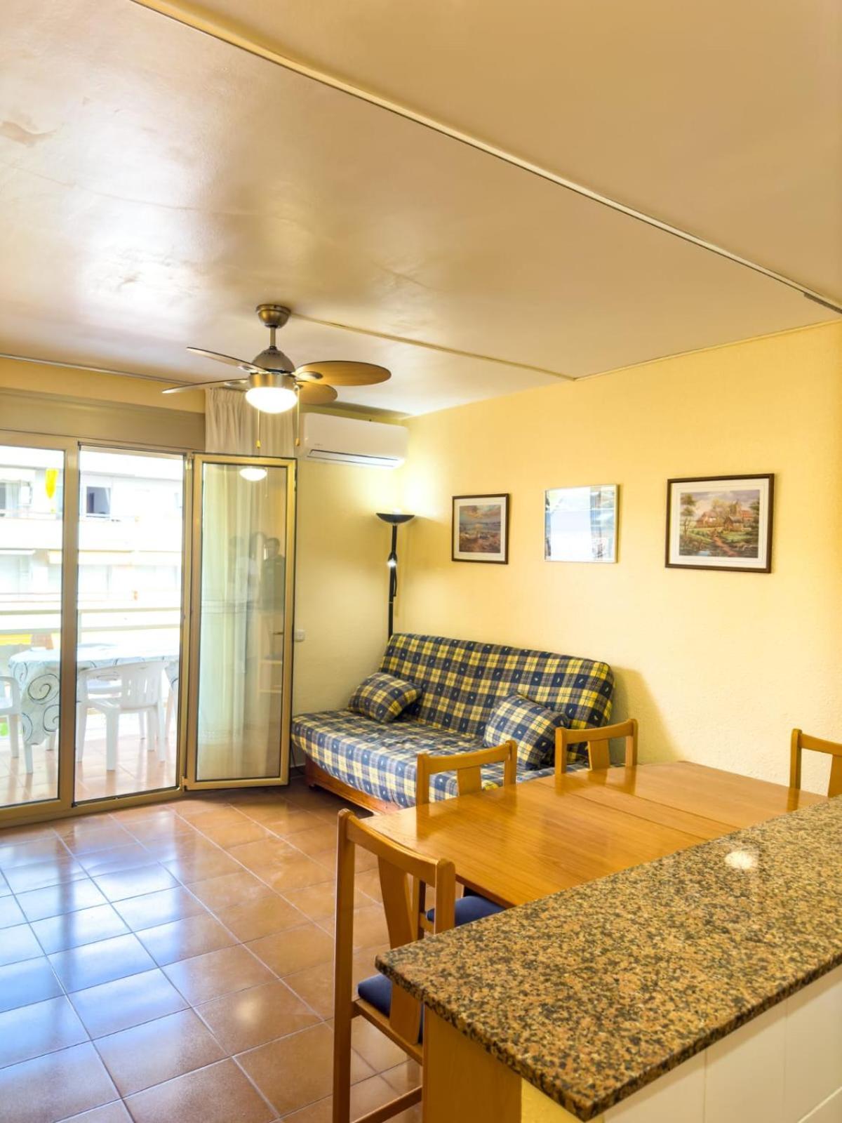 Barbastrosalou Apartment Salou