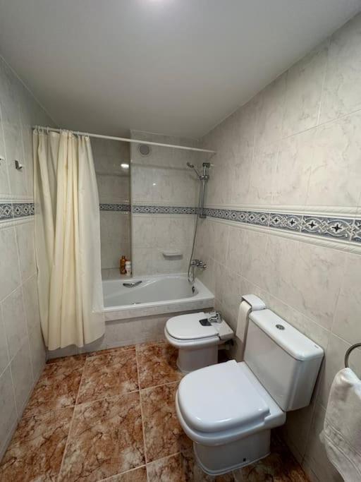 A Bright Spacious Flat For A Family Apartment *