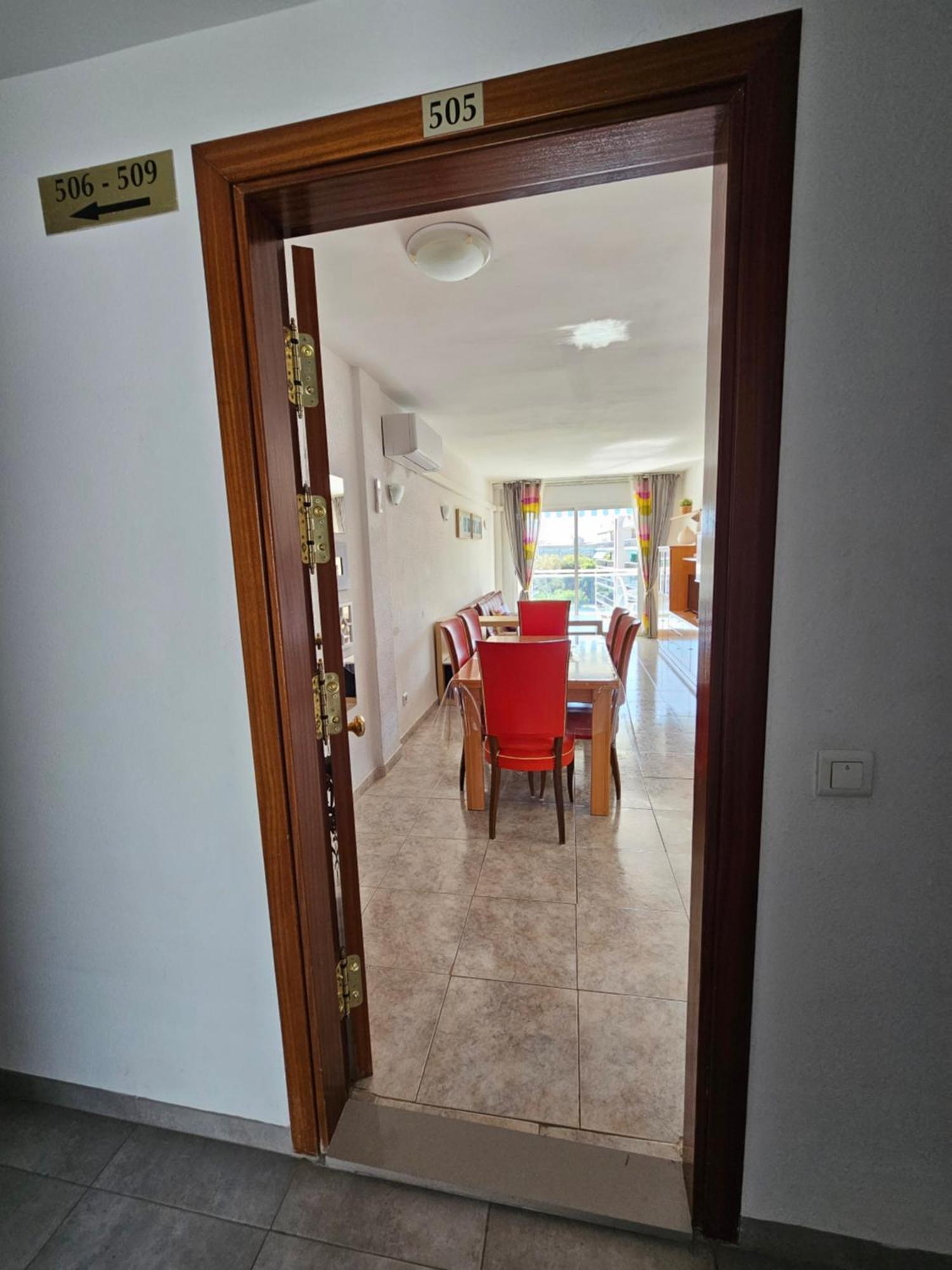 Confort Terrasse 21 M2 Pleins Sud Wifi Proche Port Aventura Centre Et 2 2 Sdb Piscine Apartamento *