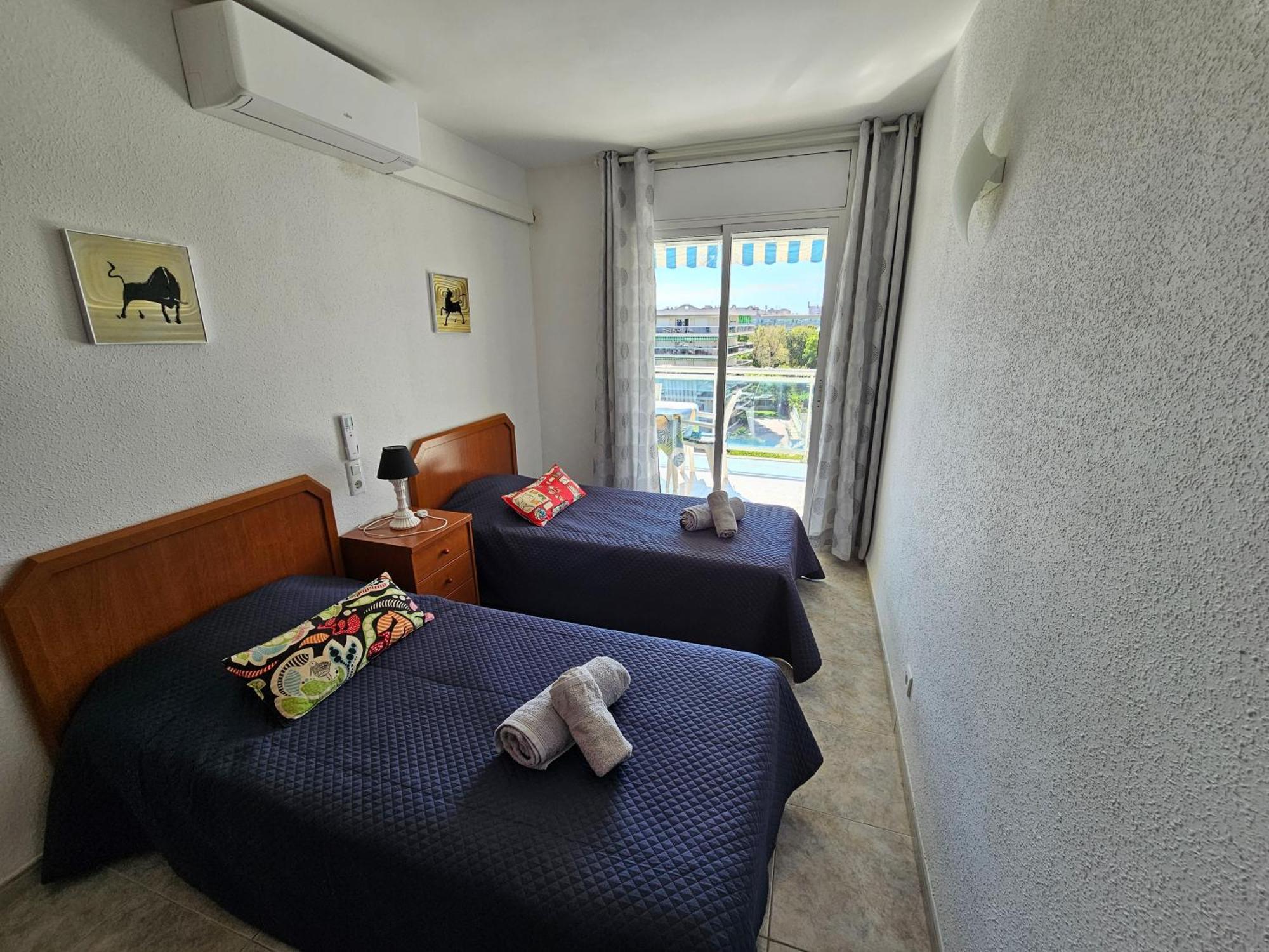 Confort Terrasse 21 M2 Pleins Sud Wifi Proche Port Aventura Centre Et 2 2 Sdb Piscine Apartamento *