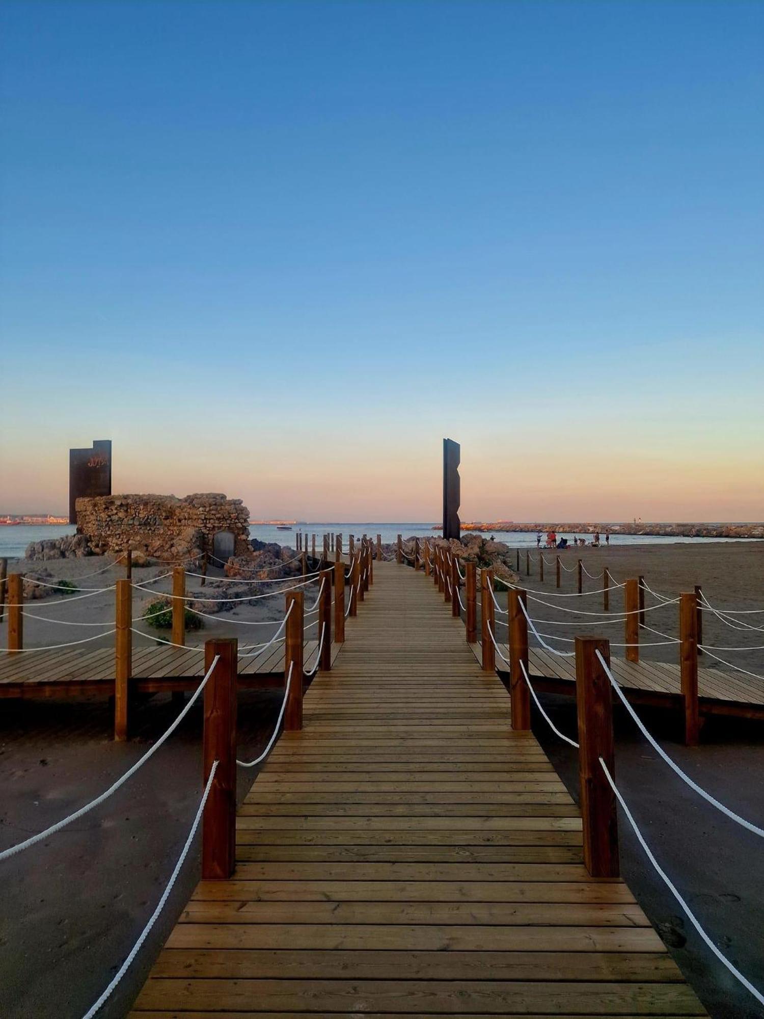 Apartbeach San Sebastian Junto Playa Larga Y Cala Dorada Apartamento *