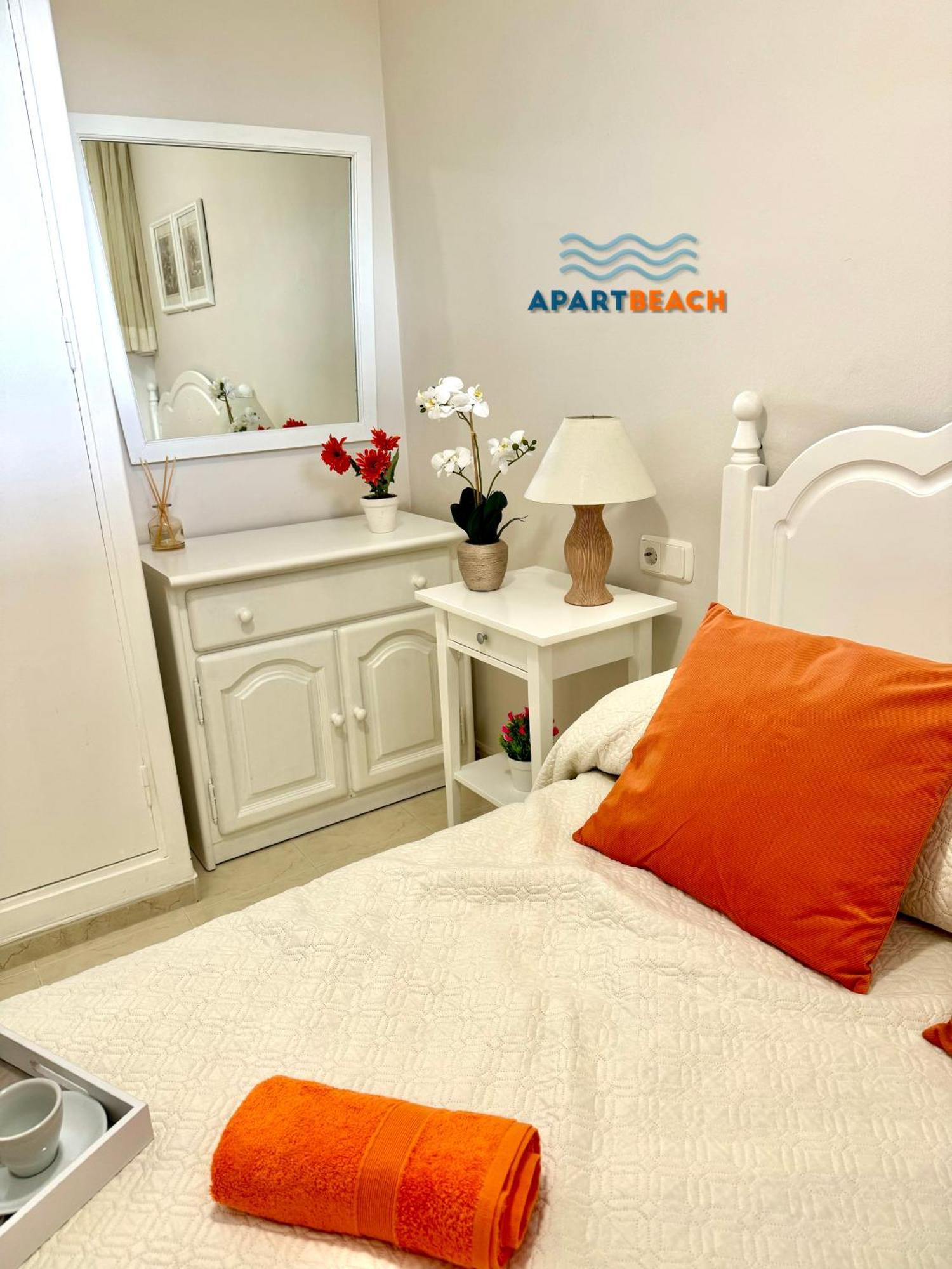 Apartbeach San Sebastian Junto Playa Larga Y Cala Dorada Apartamento