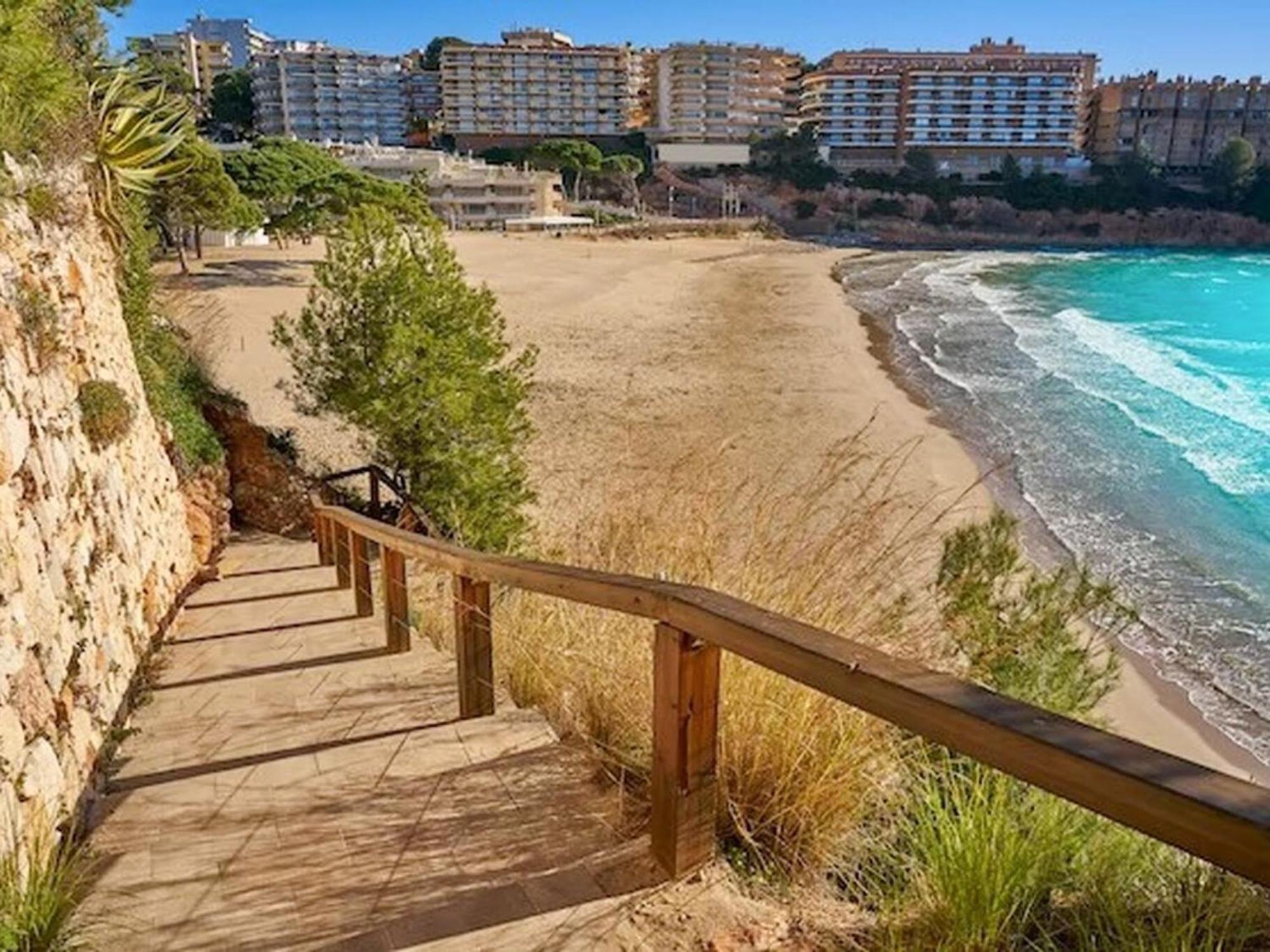 Apartment 205 Cala Capellans *
