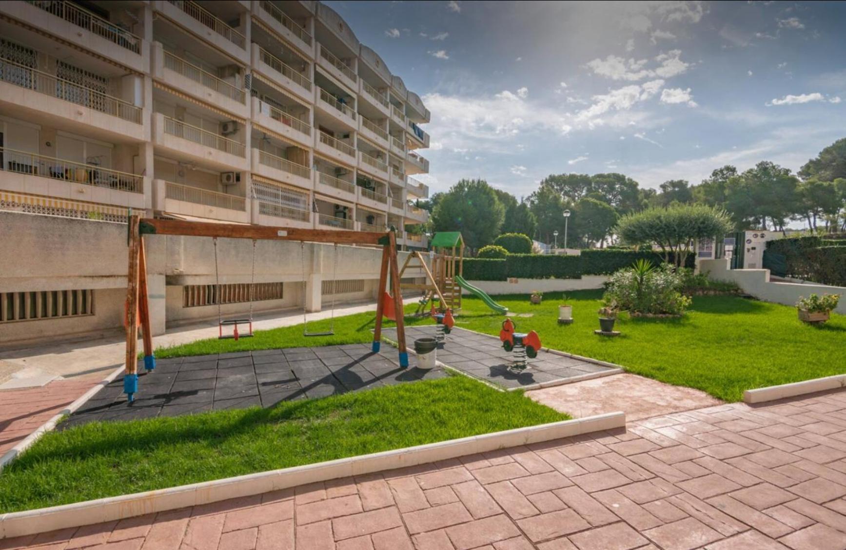 Atico Con Vistas-piscina-wifi-aacc-2hab-portaventura Apartamento *