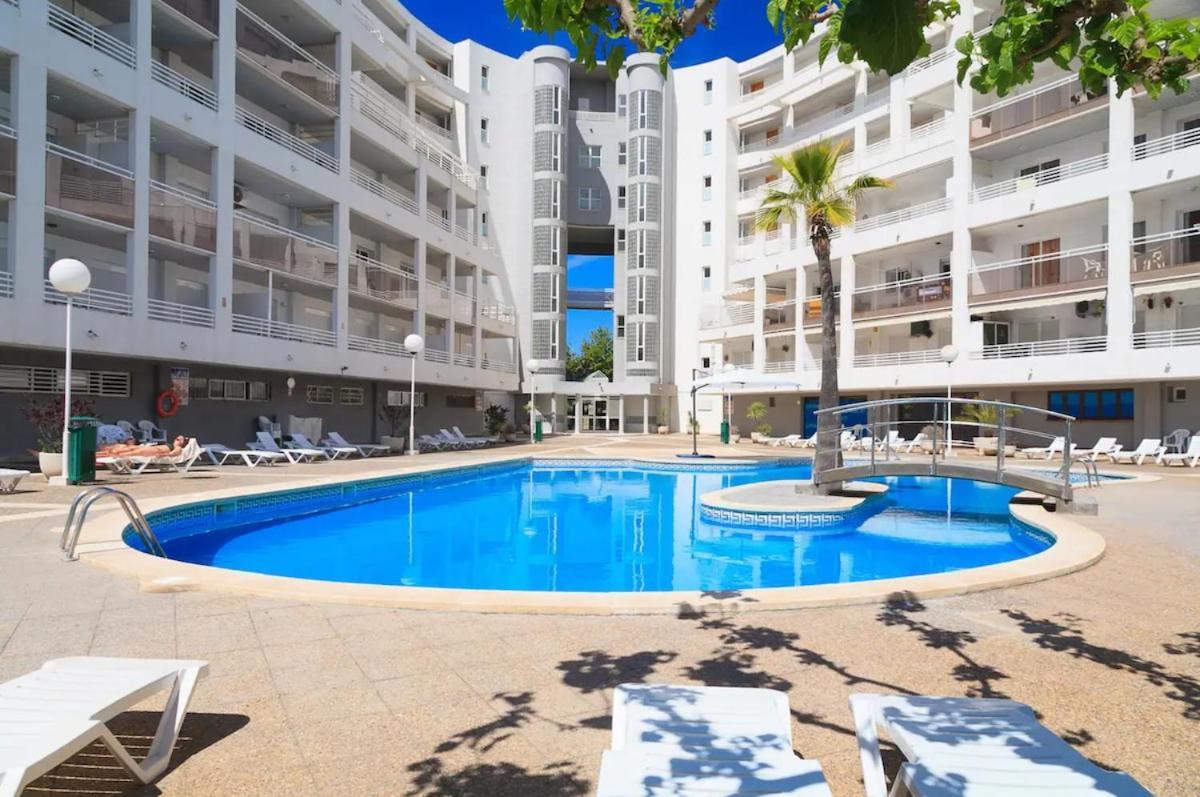 Salouroyalcenterpoolrelax2bedportaventuraaa12 *