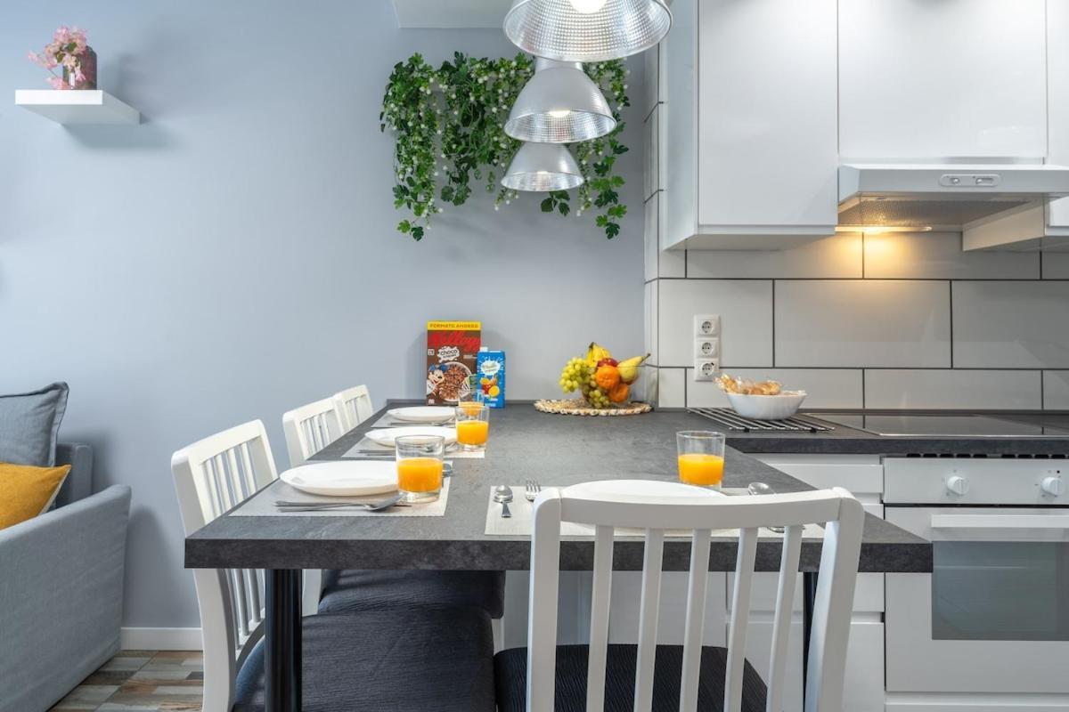 Salouroyalcenterpoolrelax2bedportaventuraaa12 Apartamento Salou