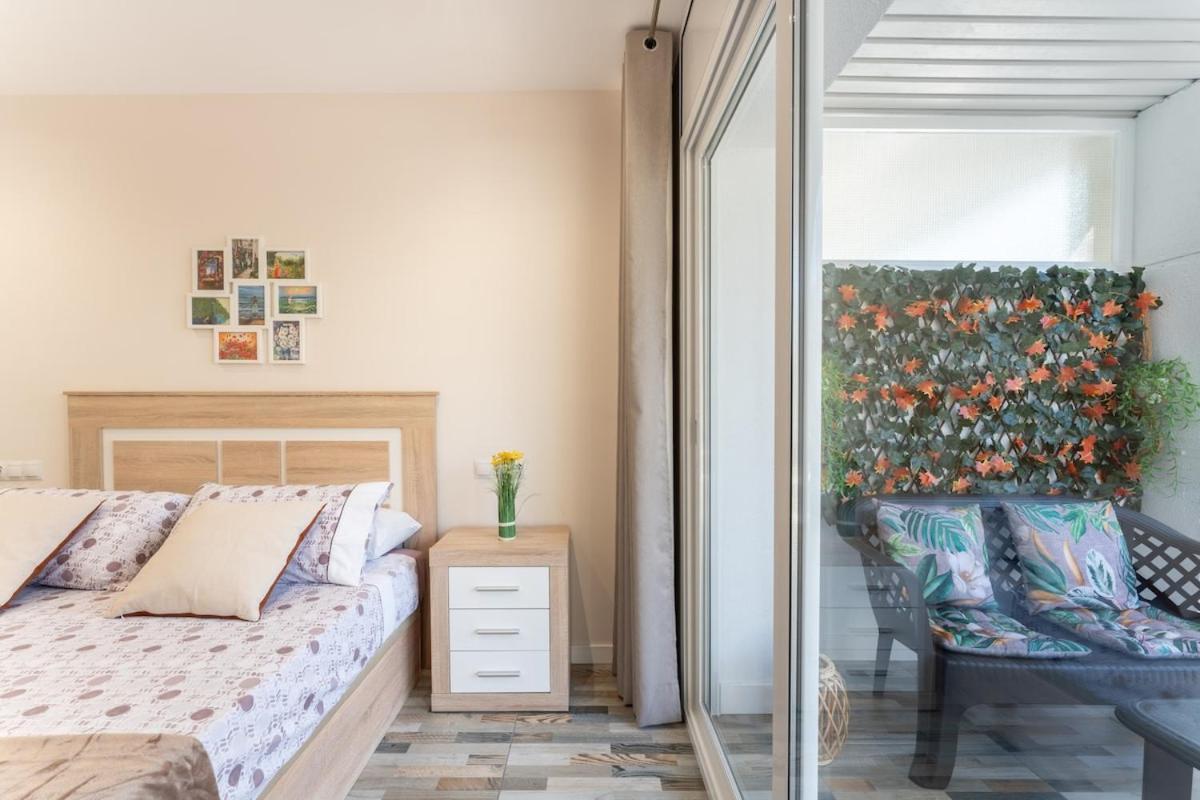 Salouroyalcenterpoolrelax2bedportaventuraaa12 Apartamento