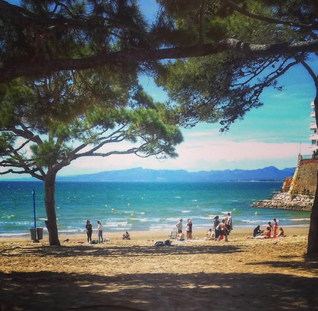 Moderno En 1a Linia De Mar En Salou. Apartamento Salou