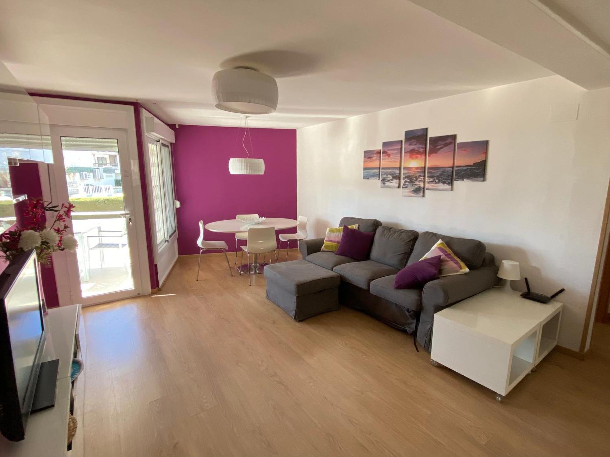 Apartamento Moderno En 1a Linia De Mar En Salou.