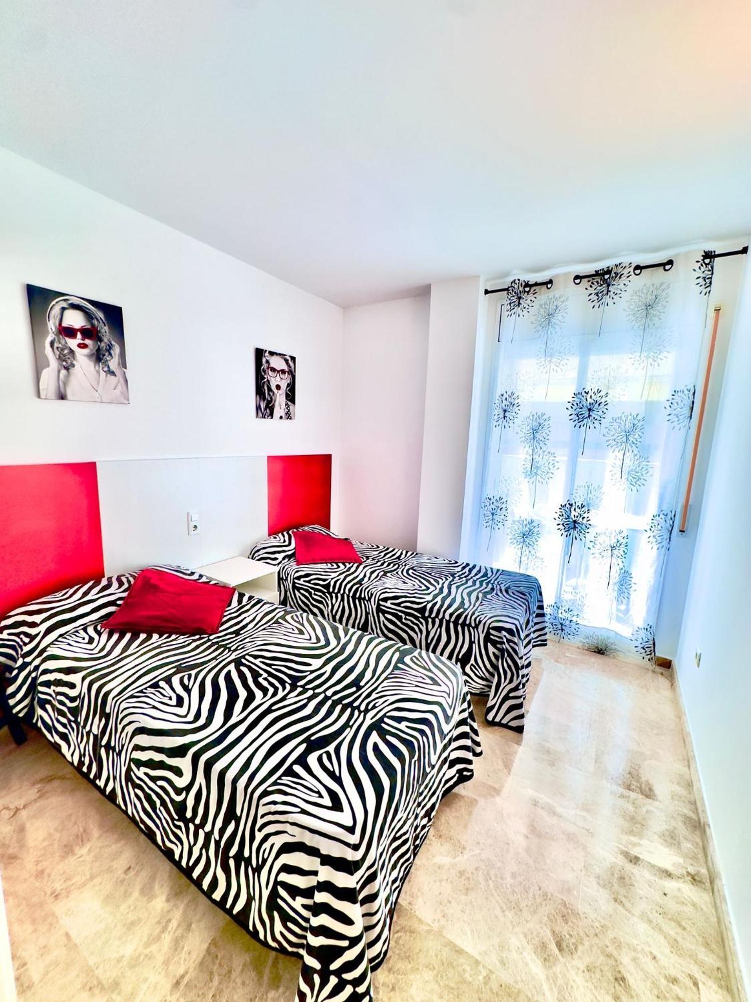 Apartment Ventura Park B4 0