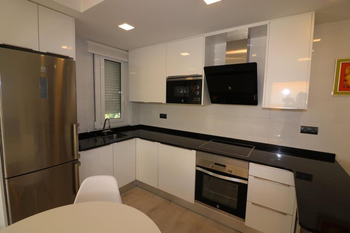 Apartamento Varias Piscinas Salida Directa A La Playa Salou