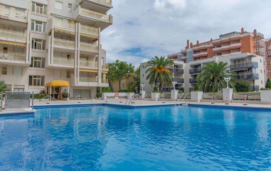 Apartamento Varias Piscinas Salida Directa A La Playa Salou